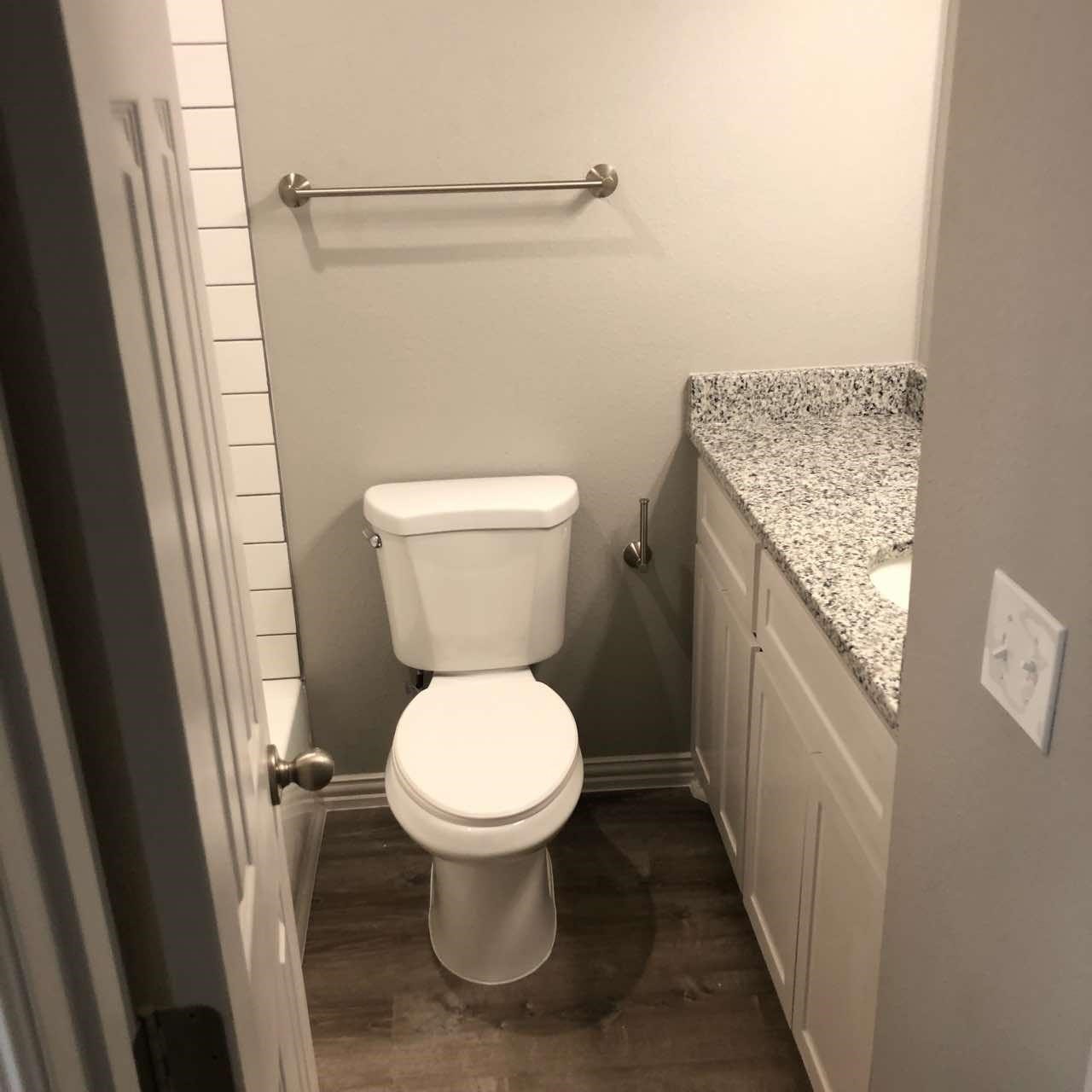 526-528 E State Highway 11 526