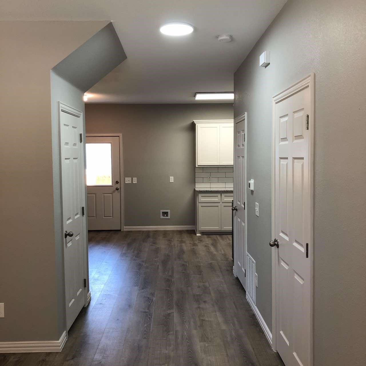 526-528 E State Highway 11 526