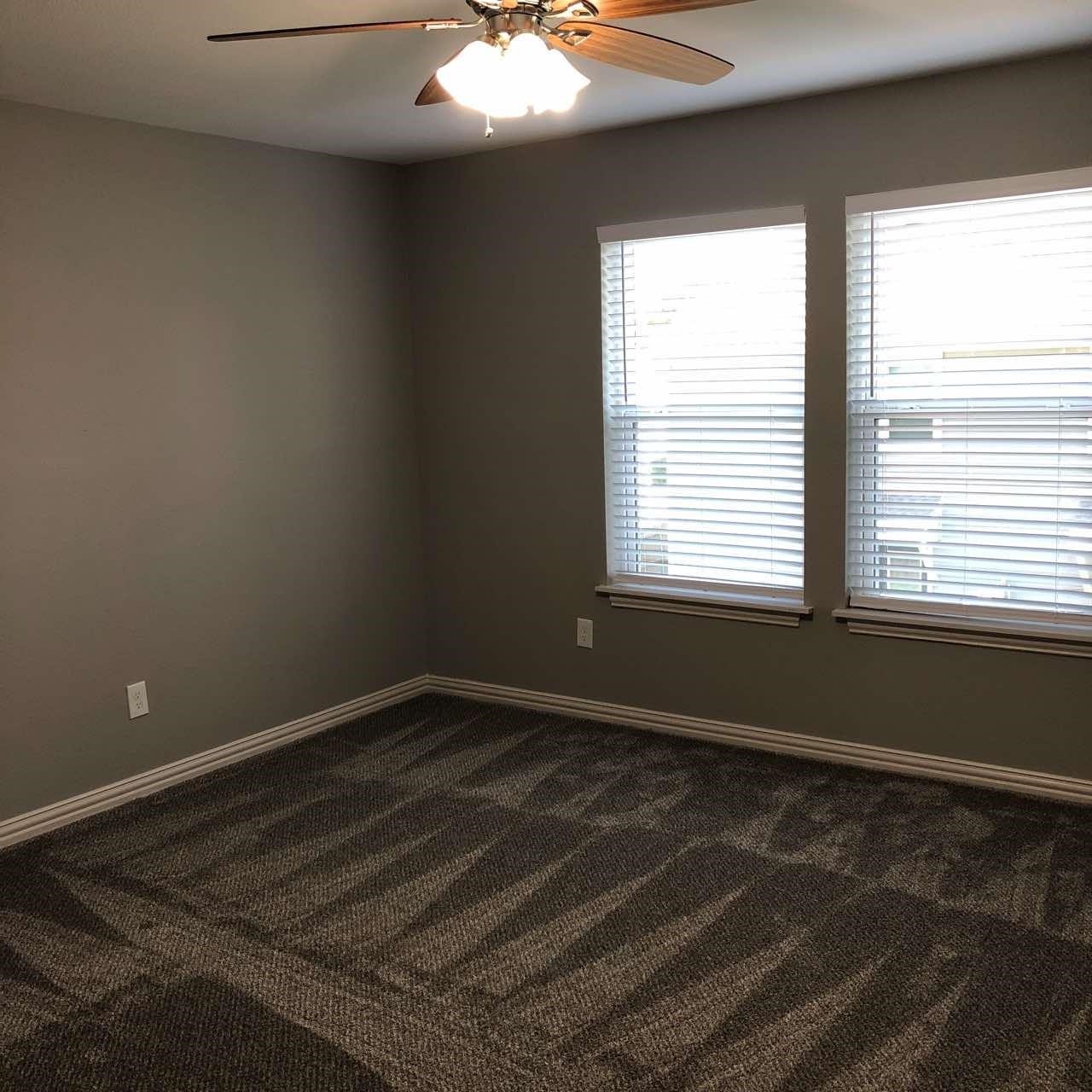 526-528 E State Highway 11 528