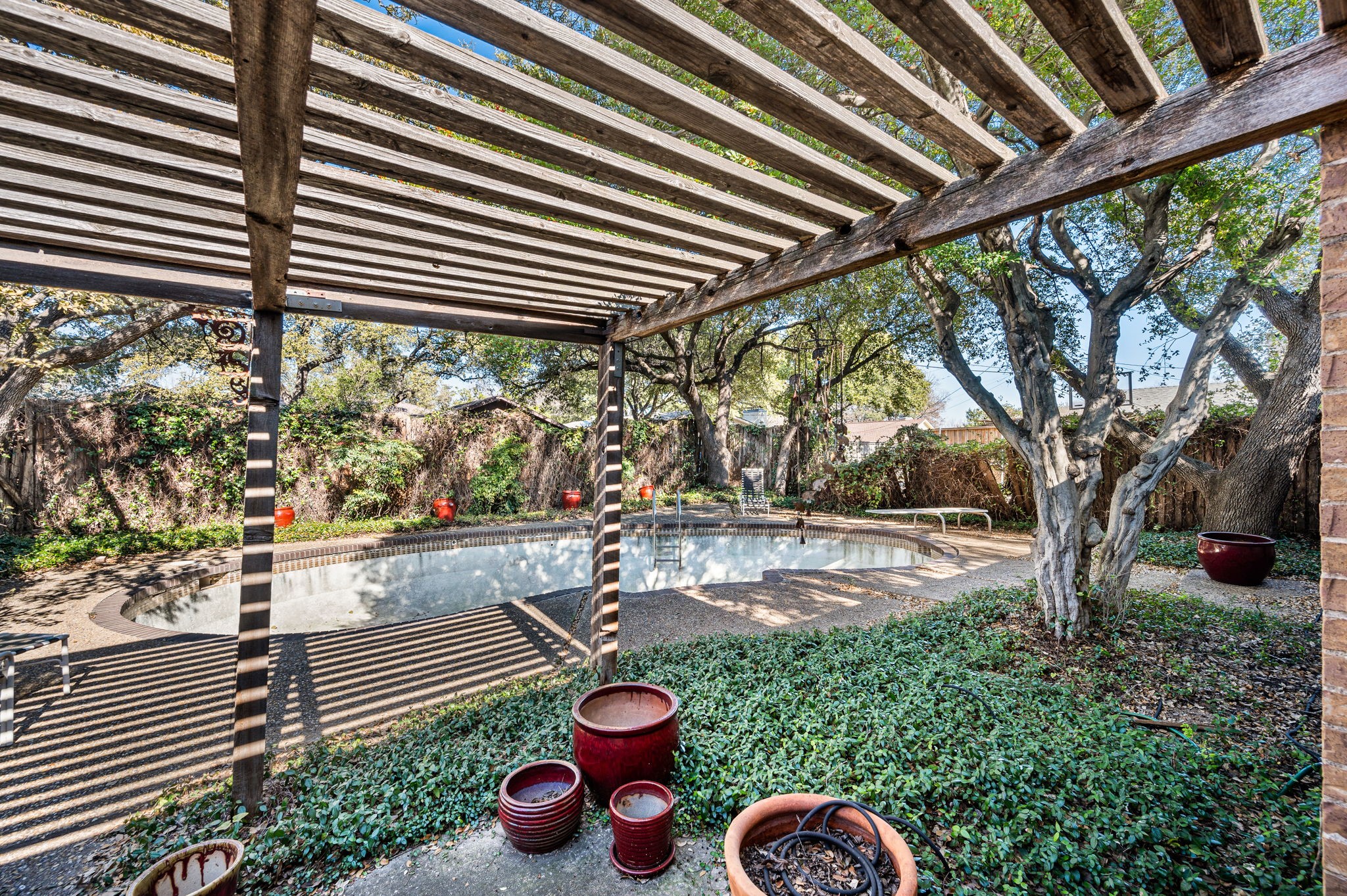 6655 Hillbriar Drive