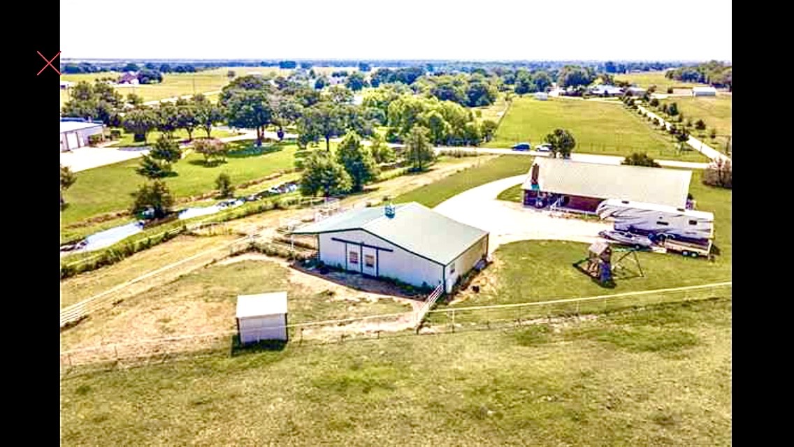 10692 Bobbie Lane
