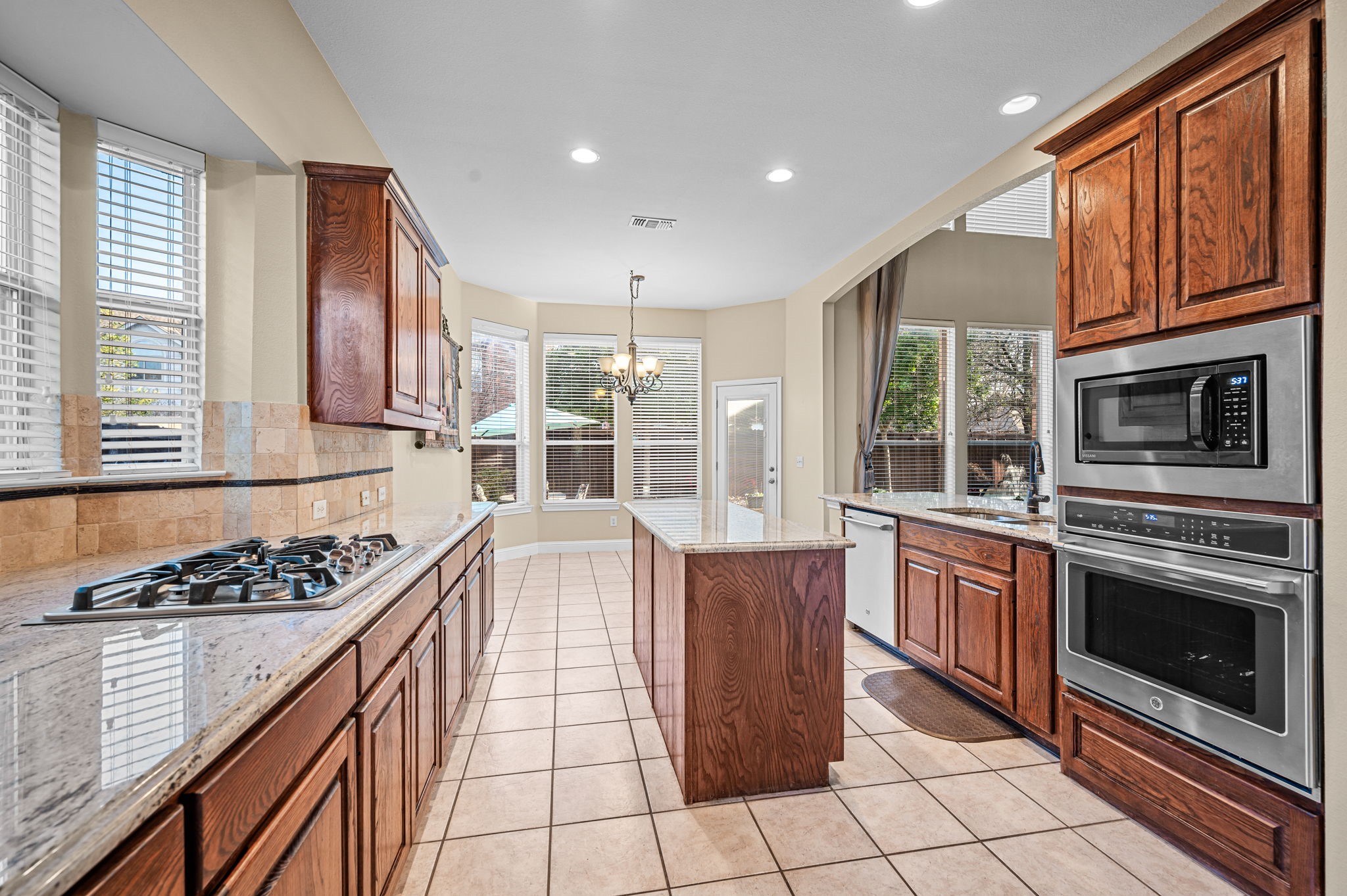 6921 Coronado Drive