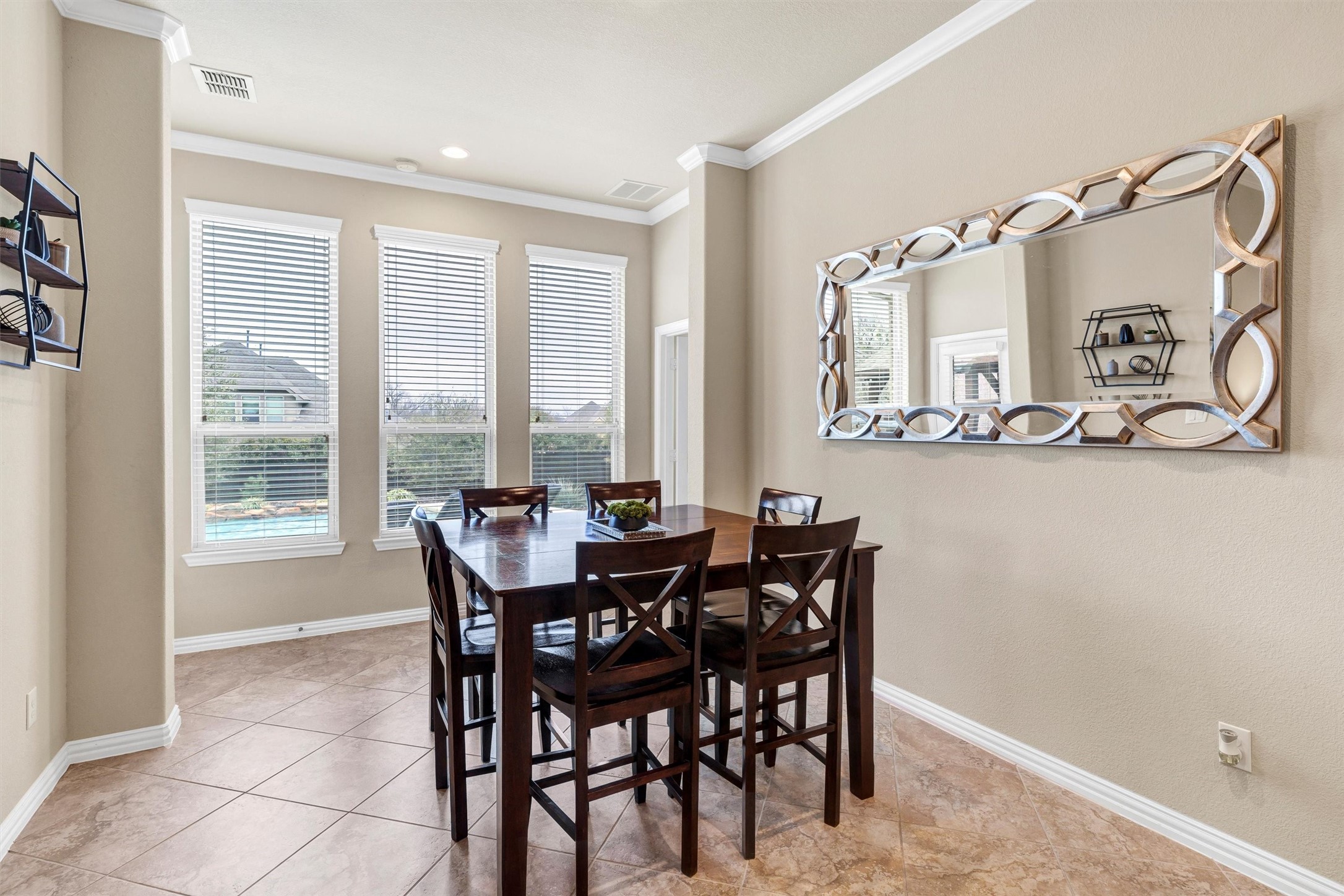 8001 Horseshoe Bend