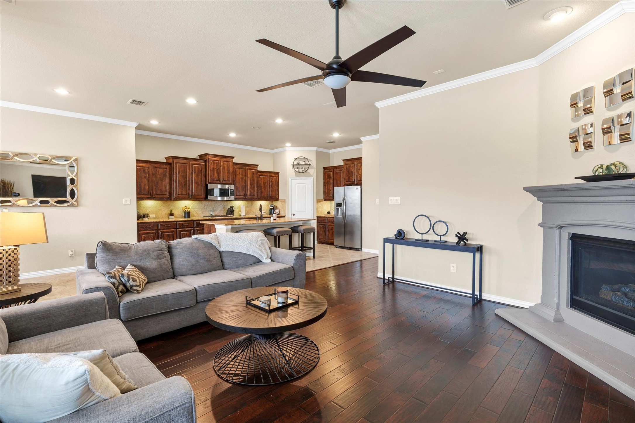 8001 Horseshoe Bend