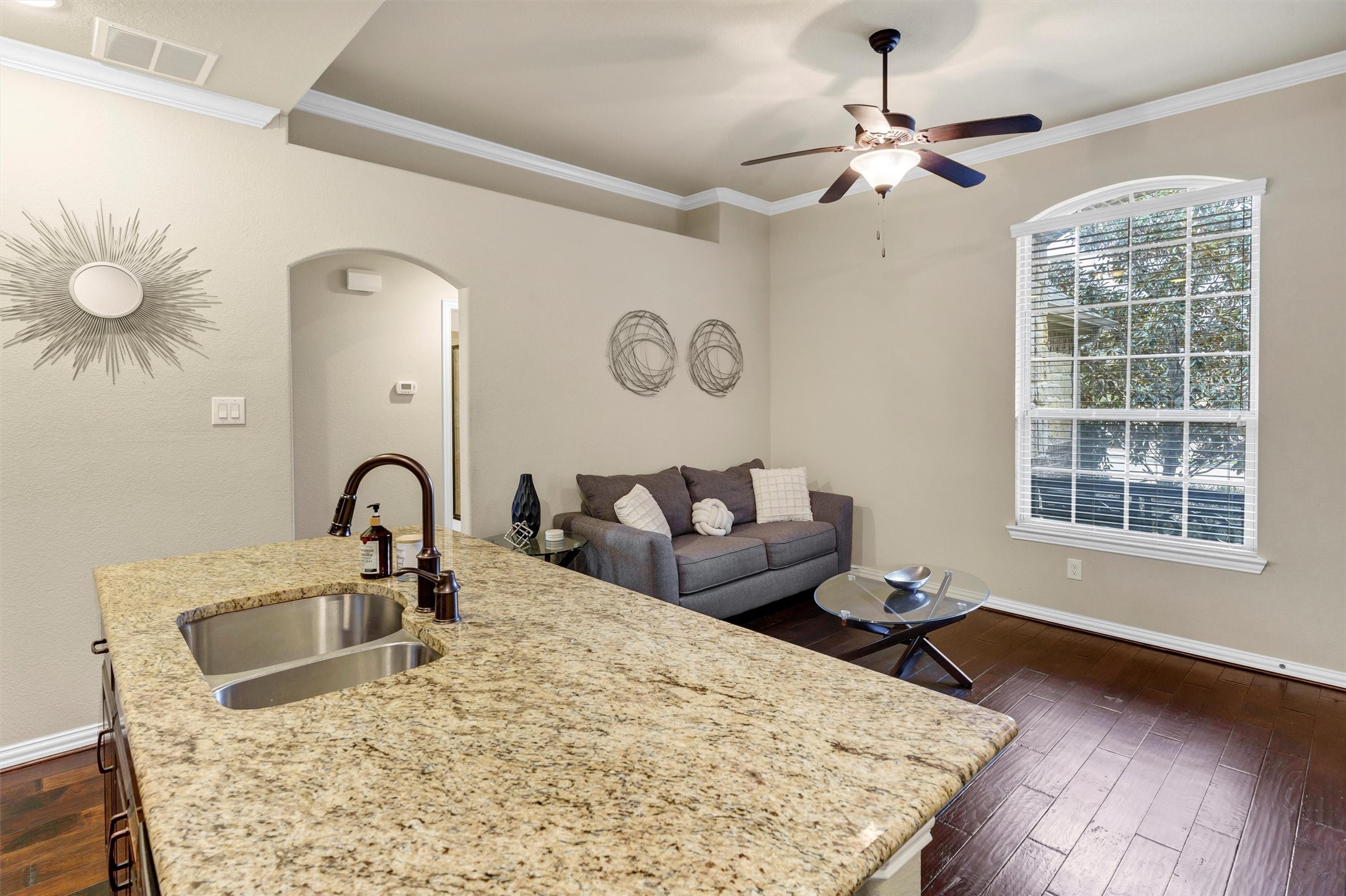8001 Horseshoe Bend