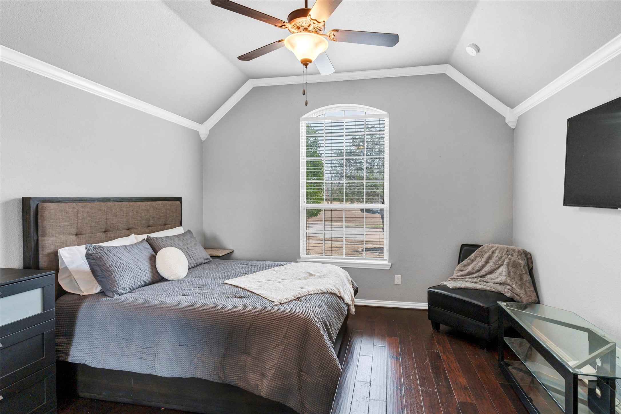 8001 Horseshoe Bend