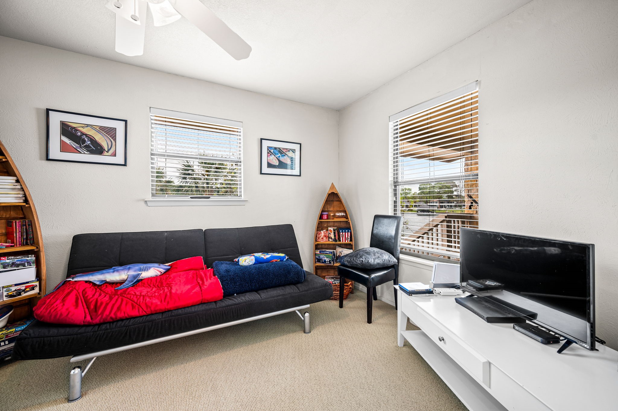 2512 Oak Drive