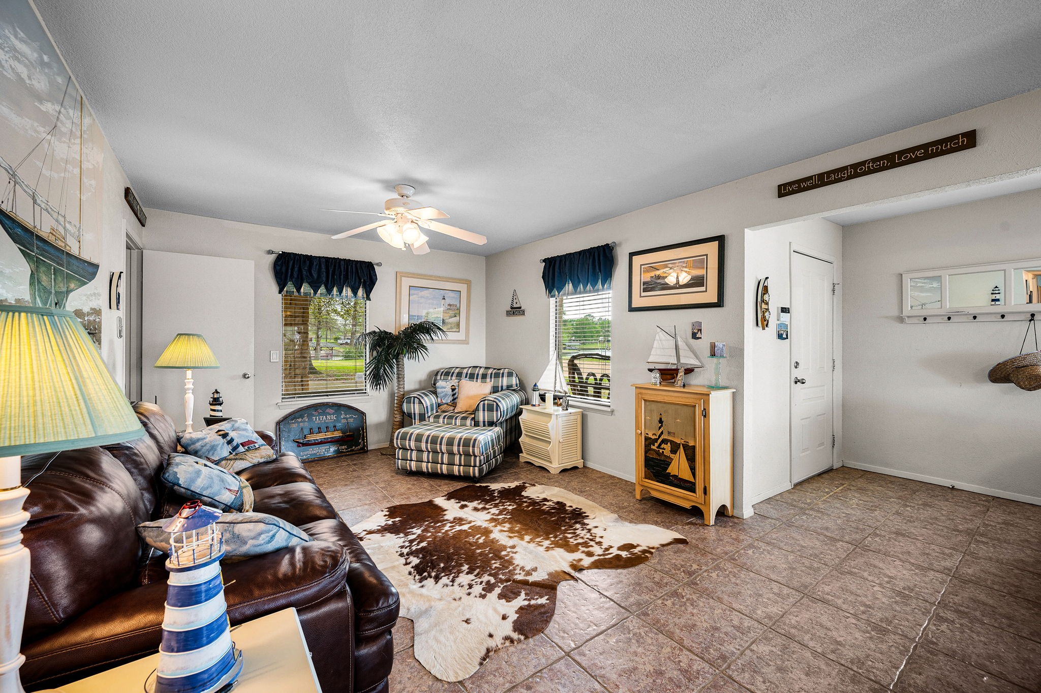 2512 Oak Drive