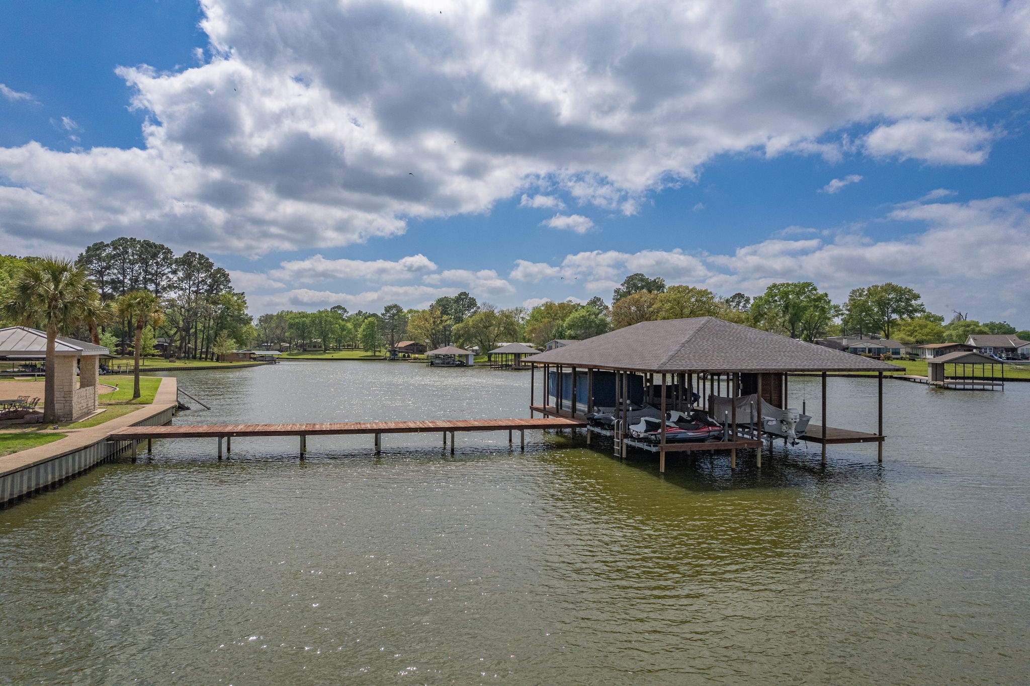 2512 Oak Drive