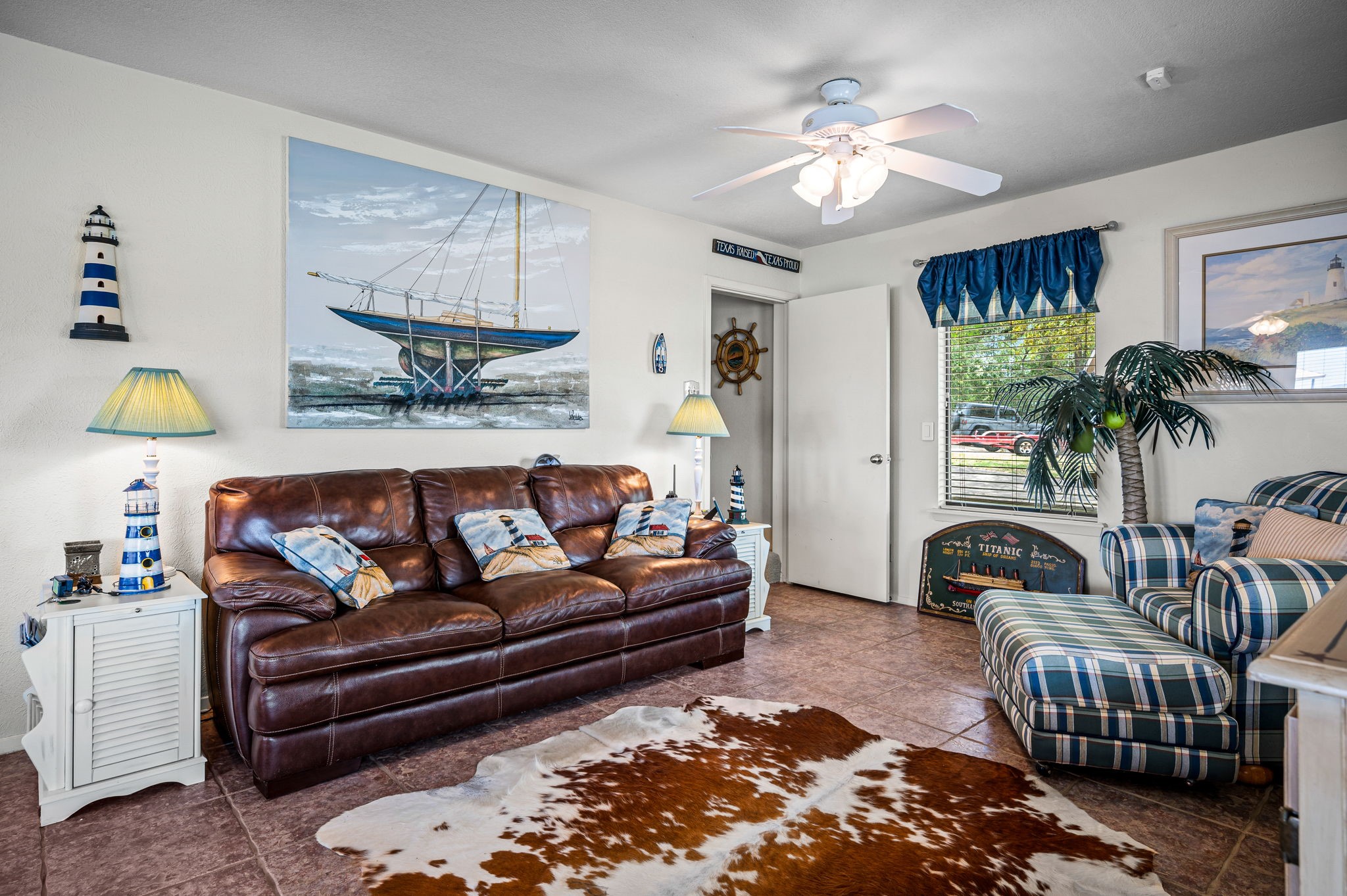 2512 Oak Drive