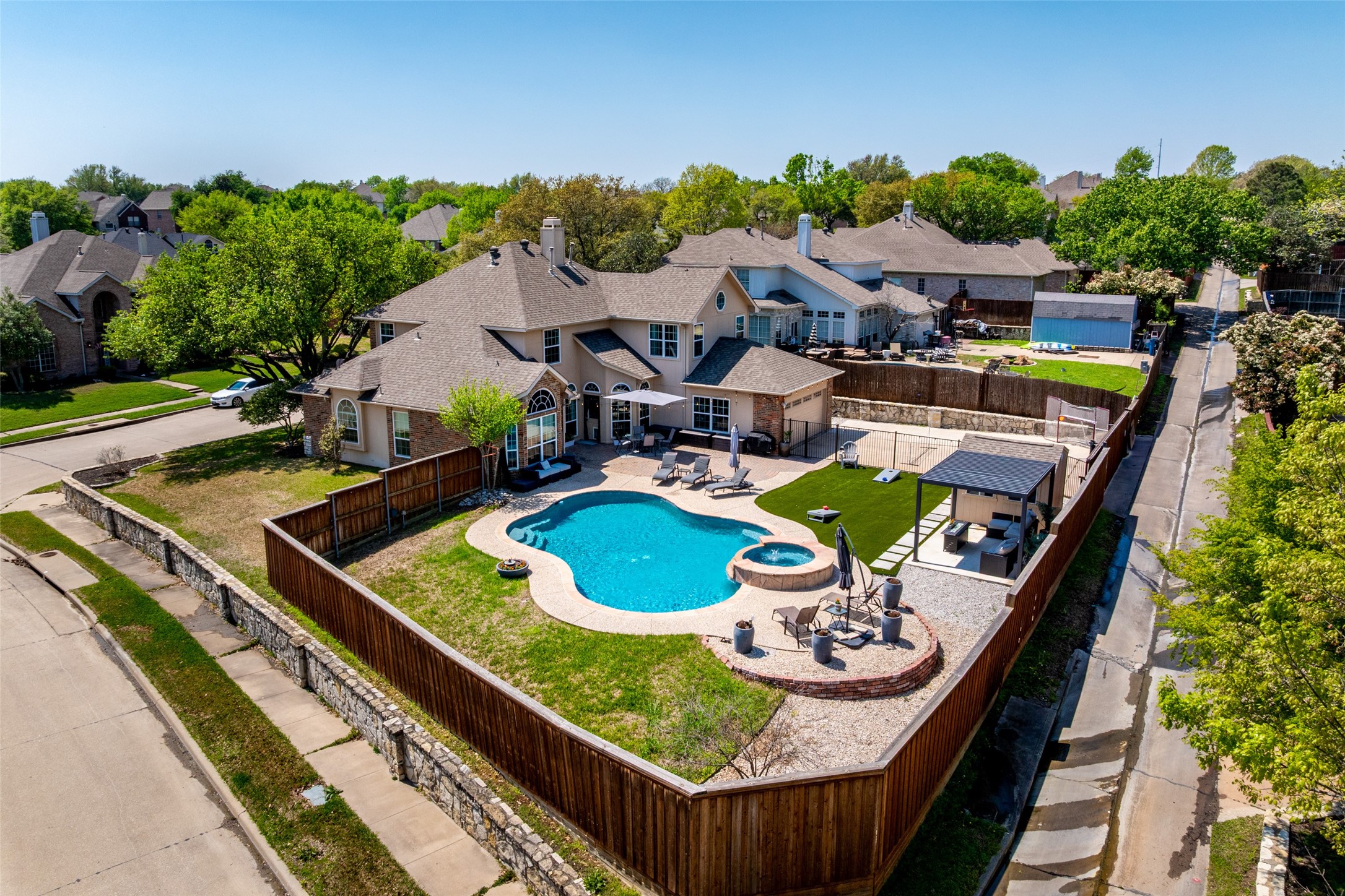 5213 Natchez Drive