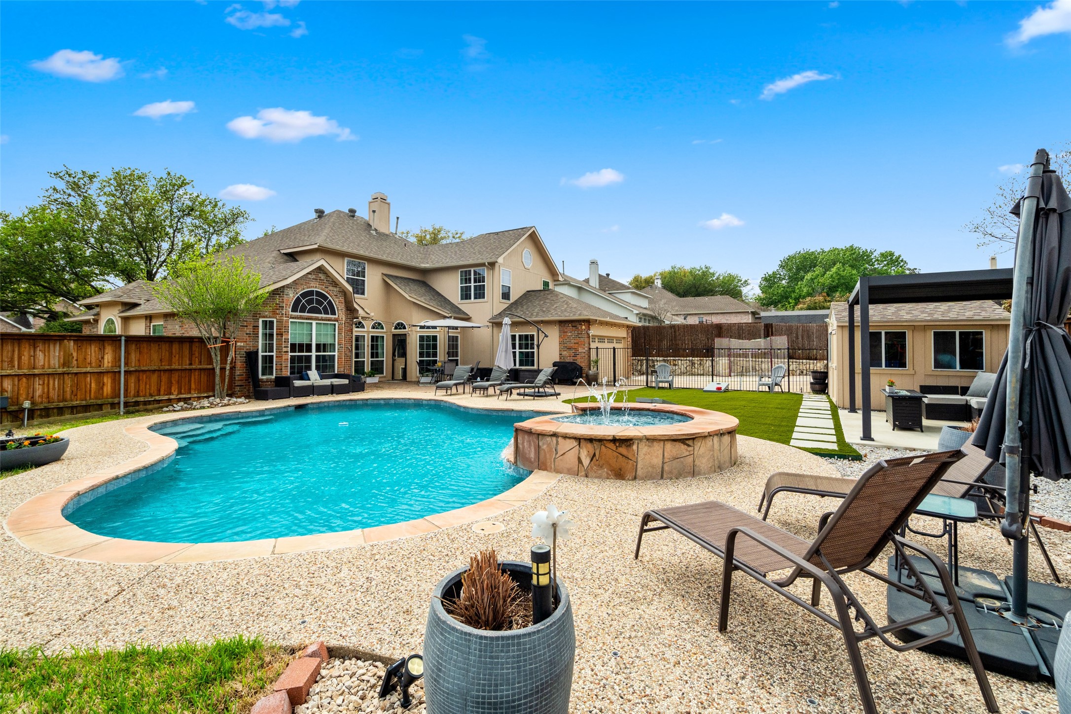 5213 Natchez Drive
