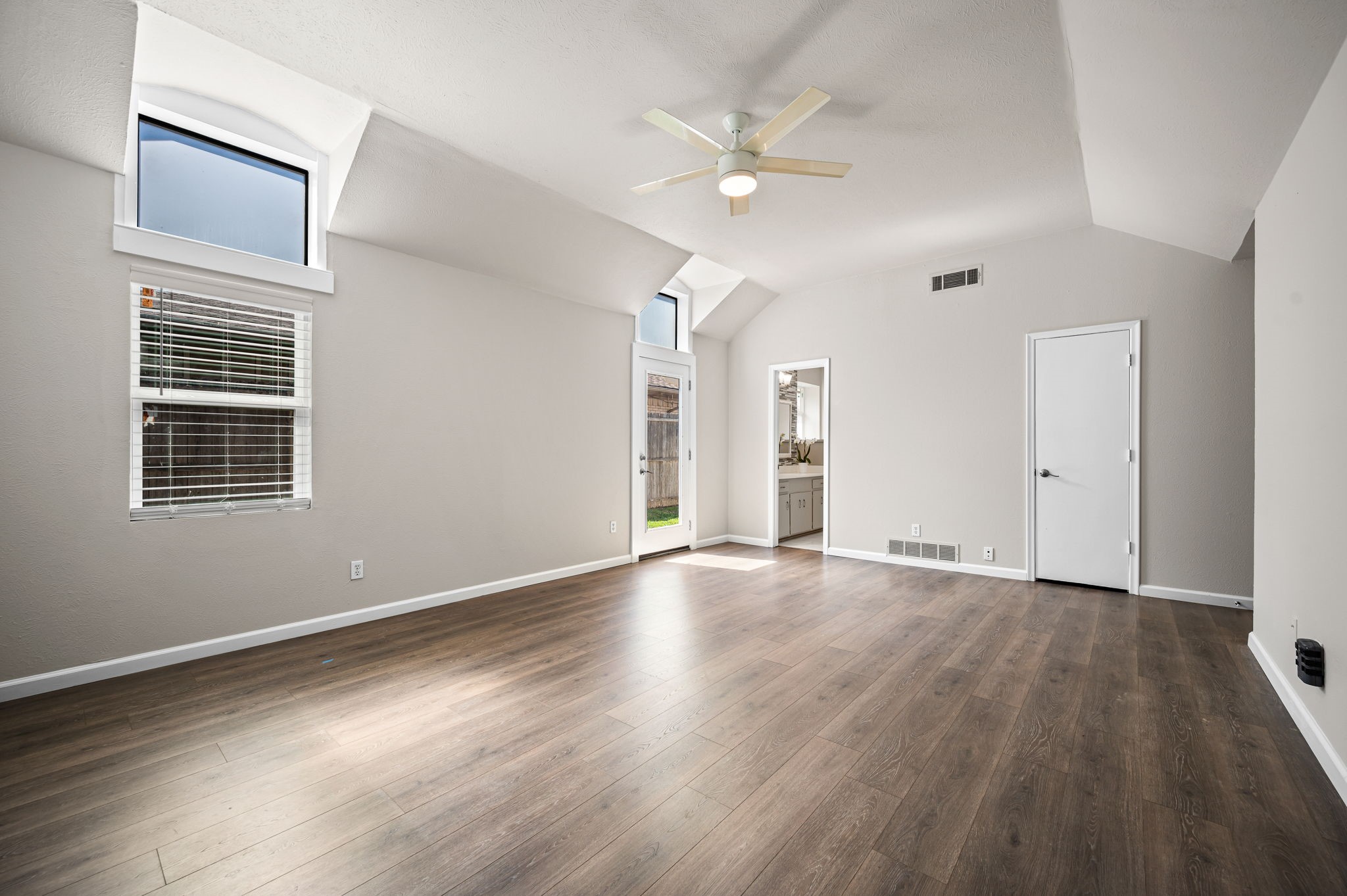 10654 Sandpiper Lane