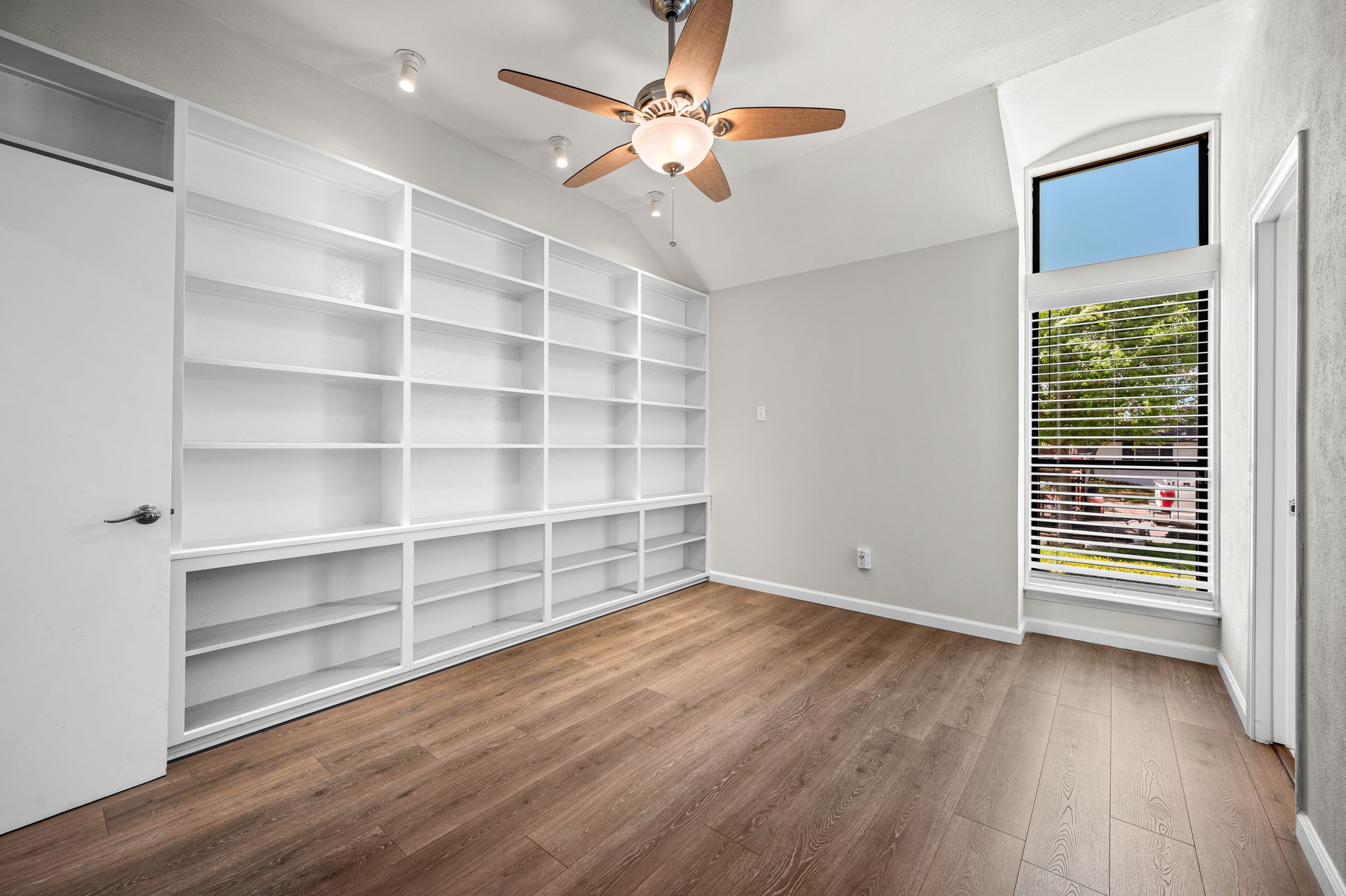10654 Sandpiper Lane