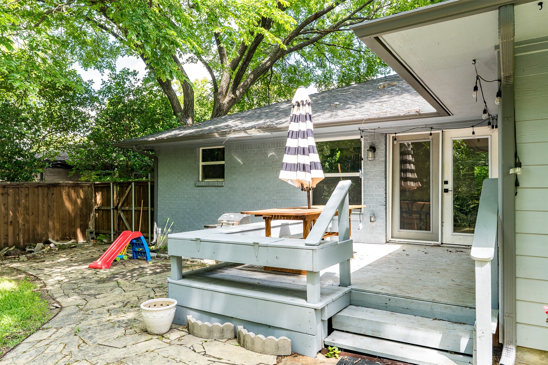 2254 Springhill Drive