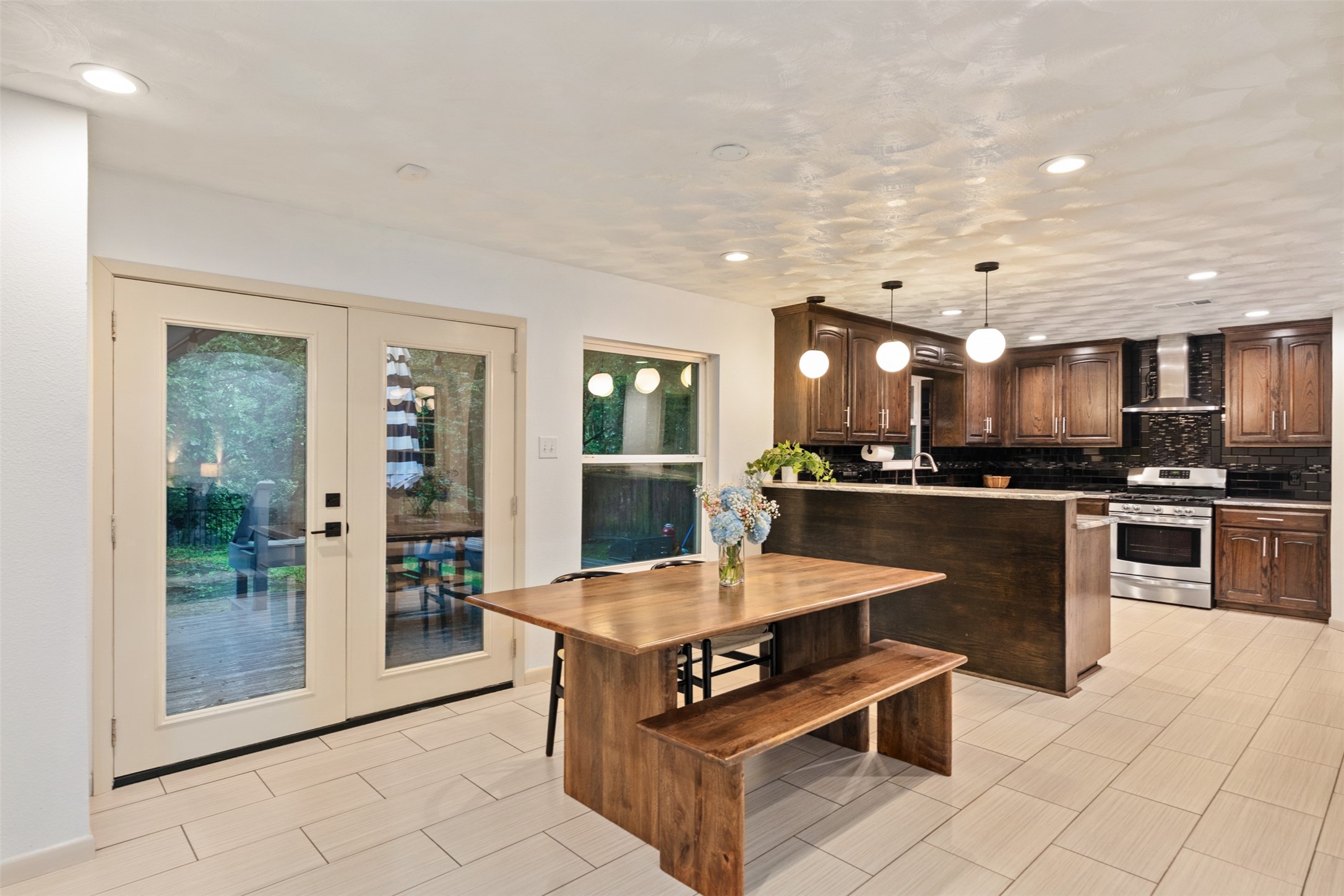 2254 Springhill Drive