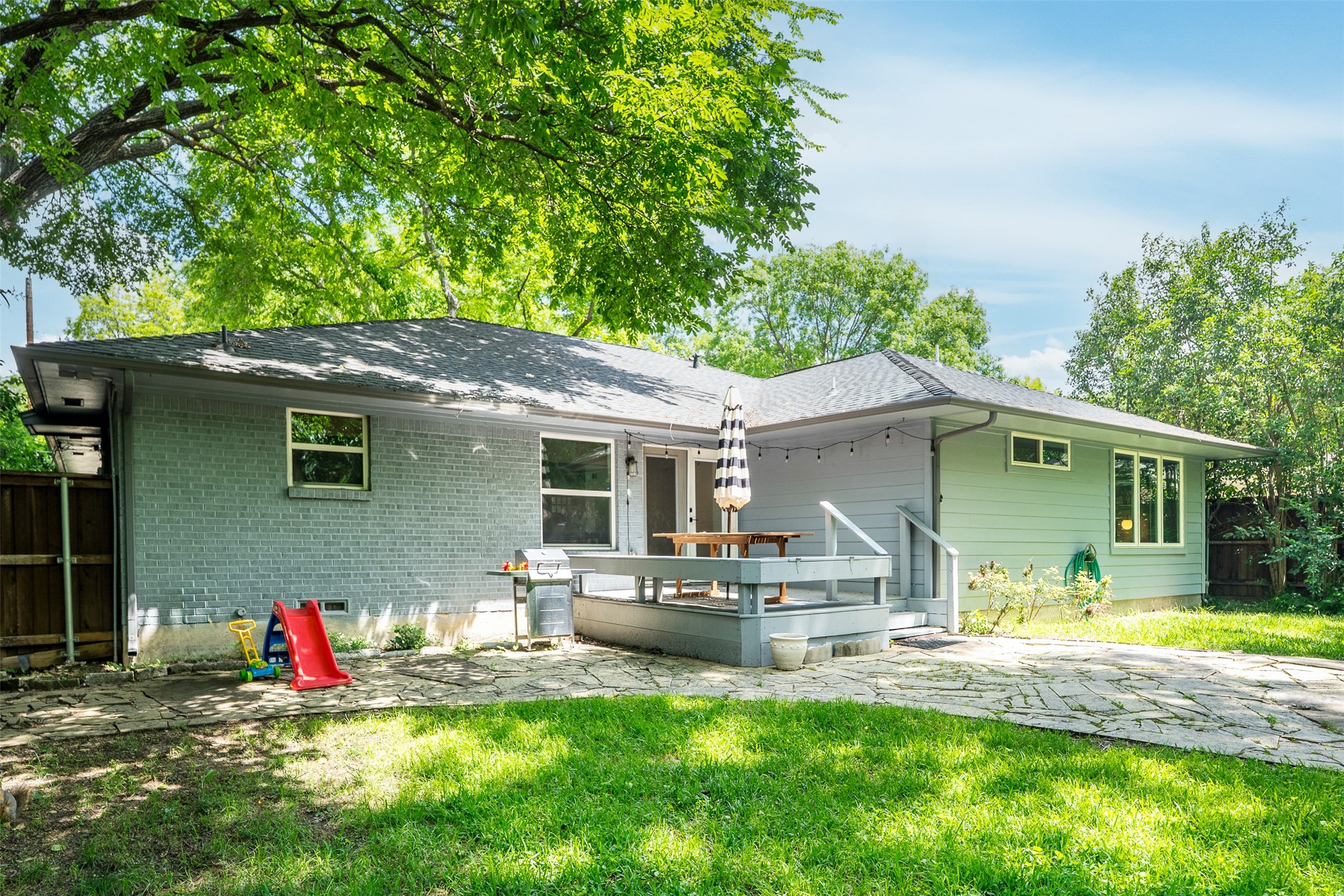 2254 Springhill Drive