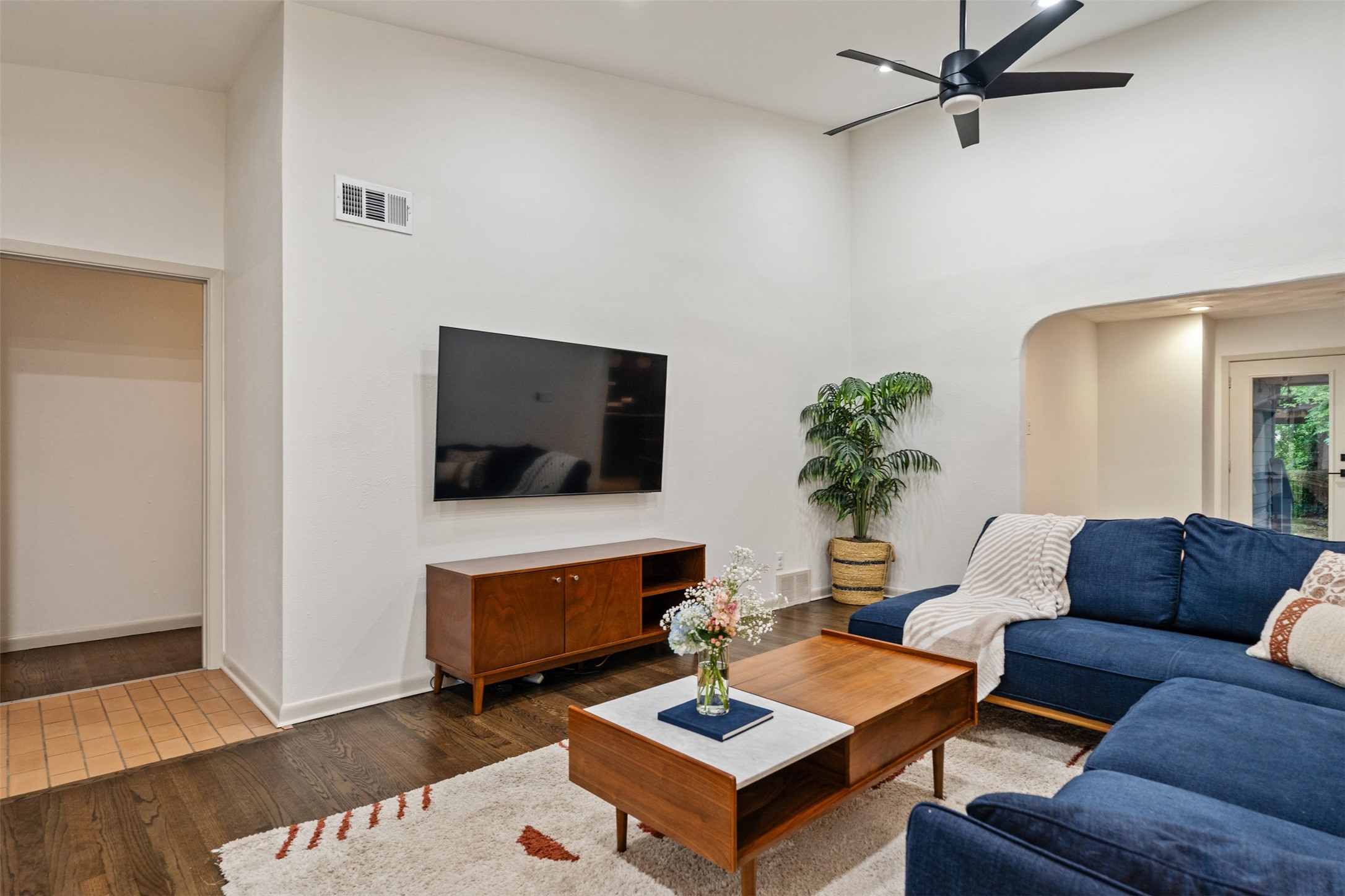 2254 Springhill Drive