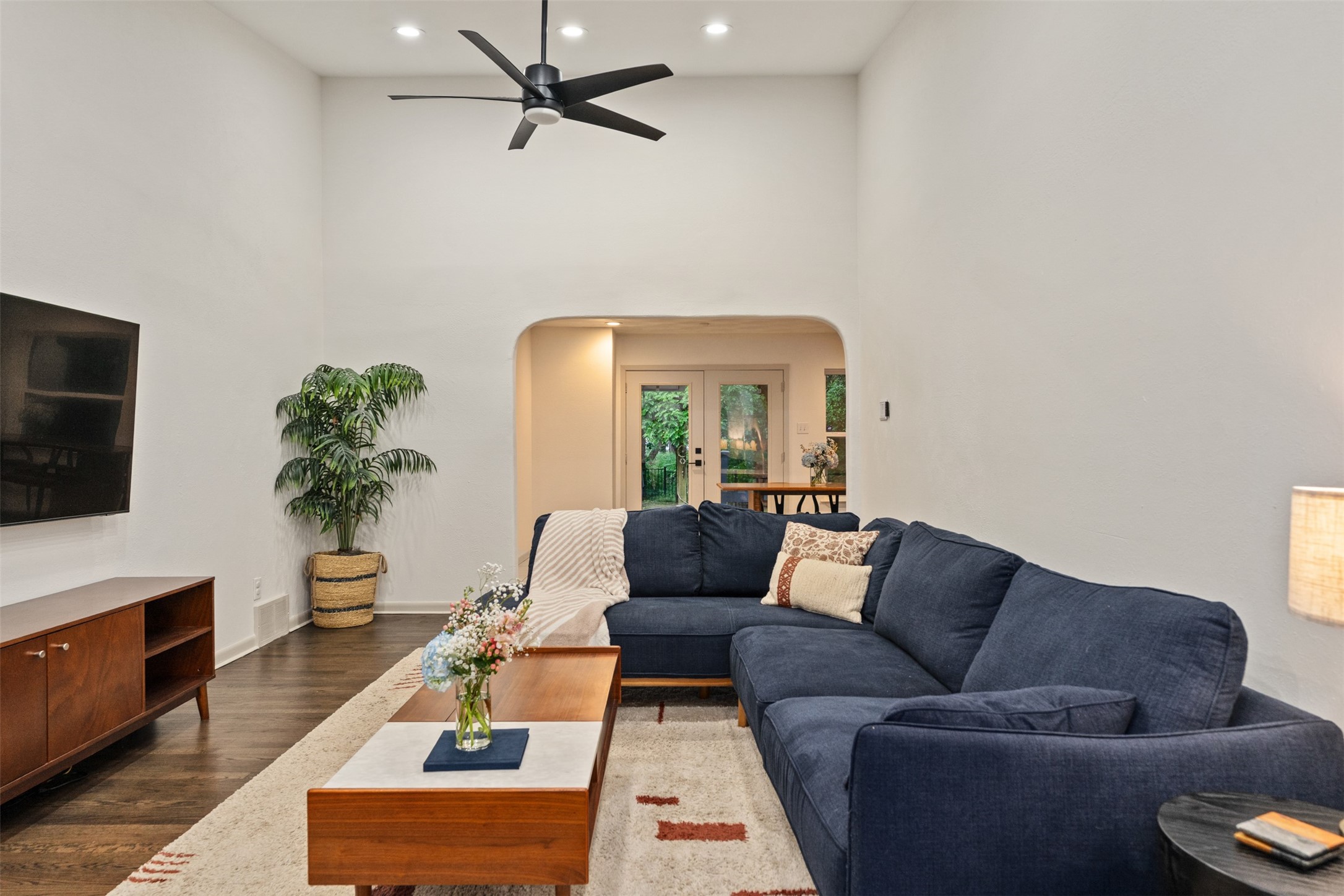 2254 Springhill Drive