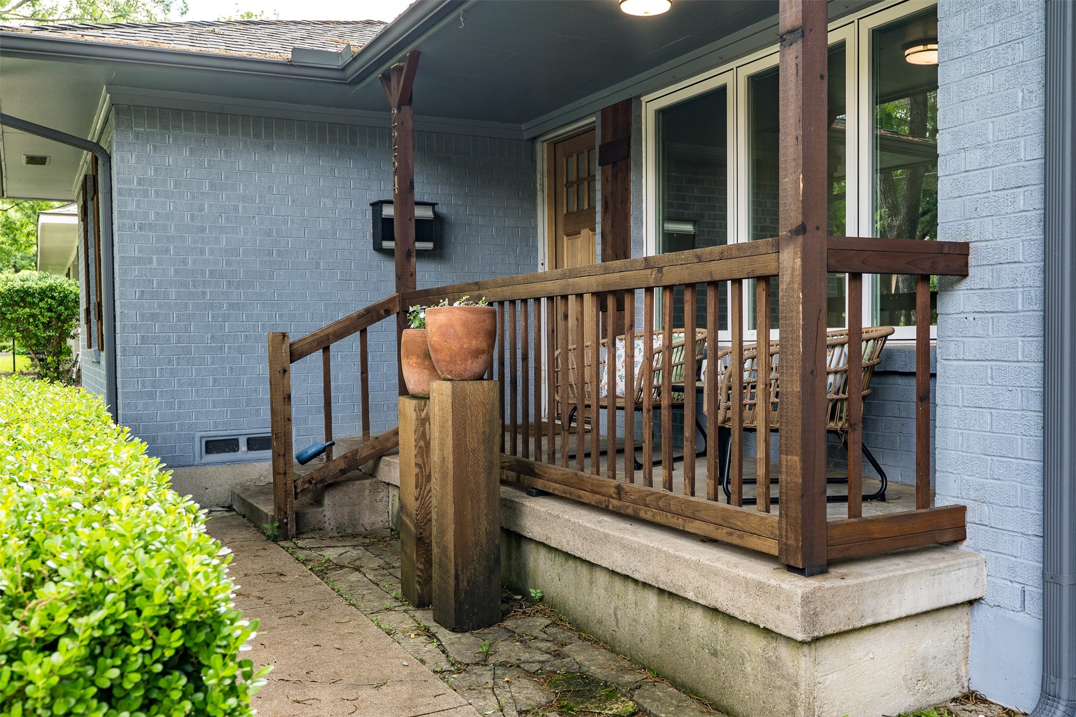 2254 Springhill Drive
