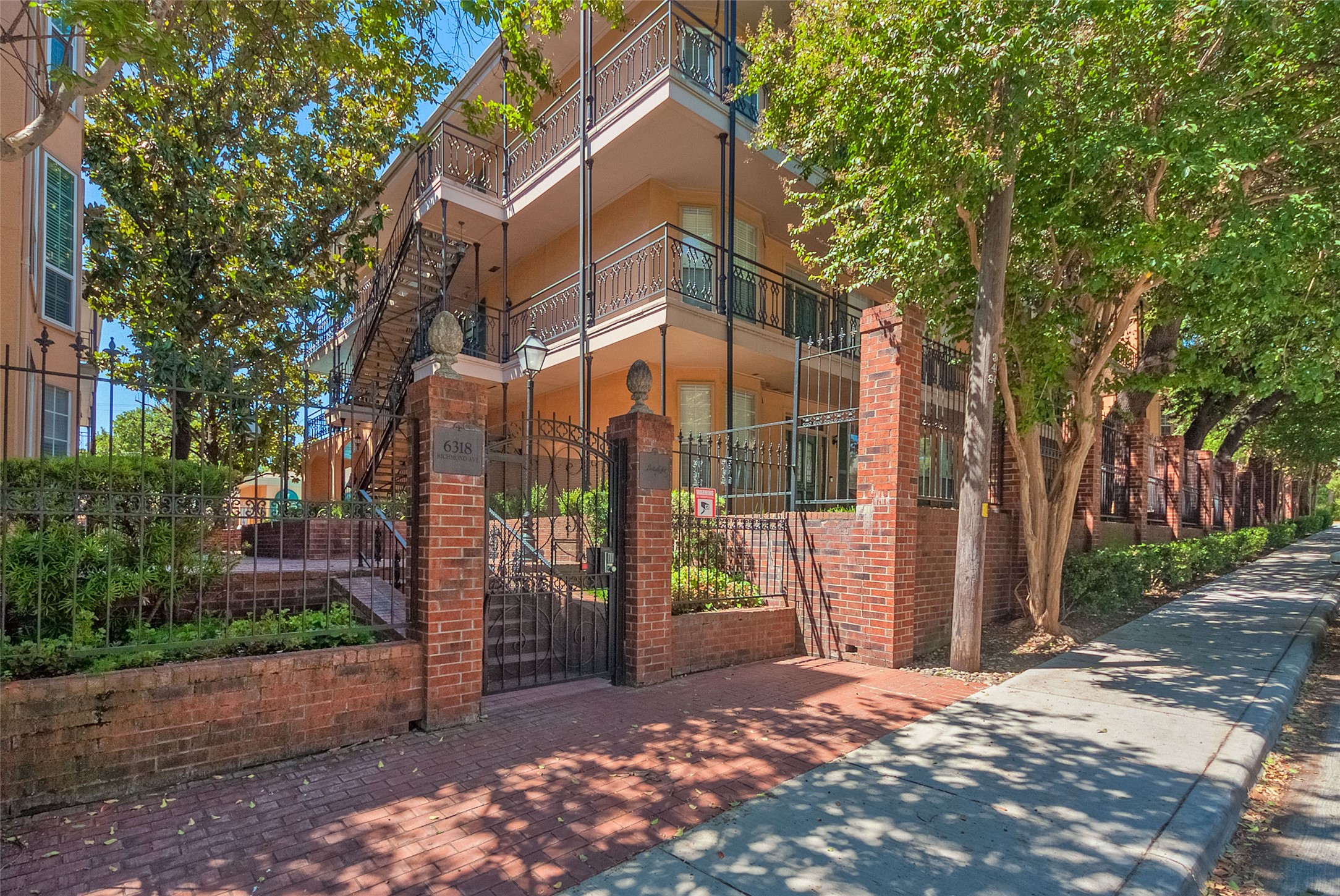 6318 Richmond Avenue 2303