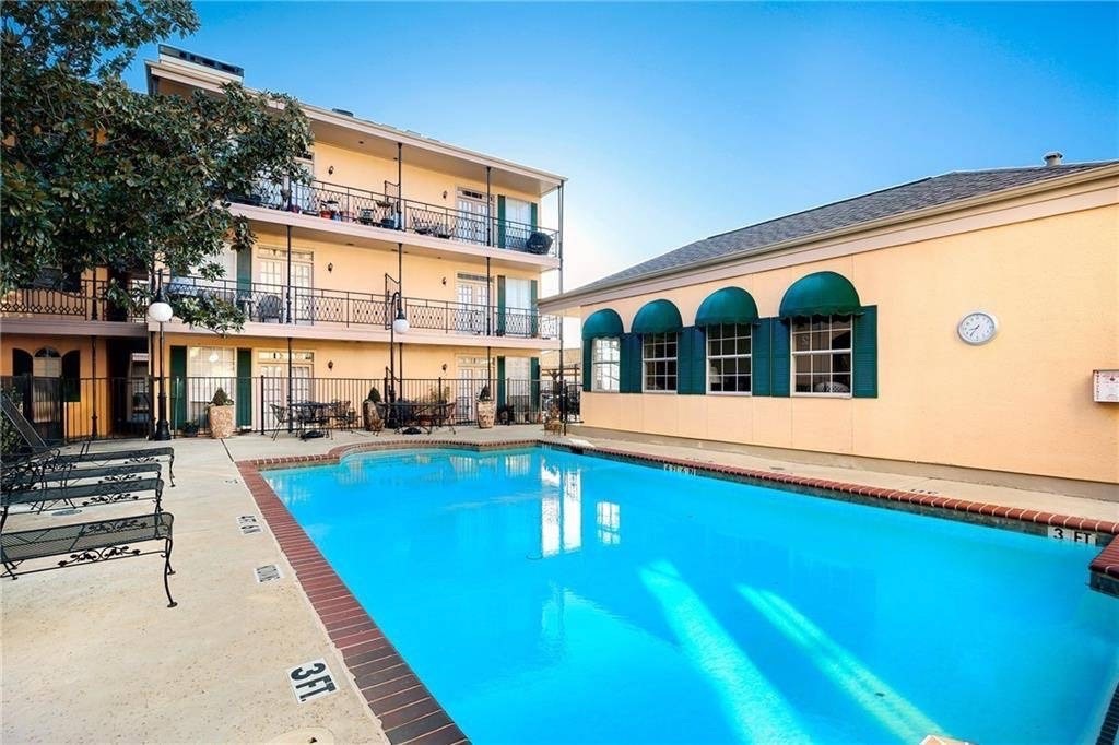 6318 Richmond Avenue 2303