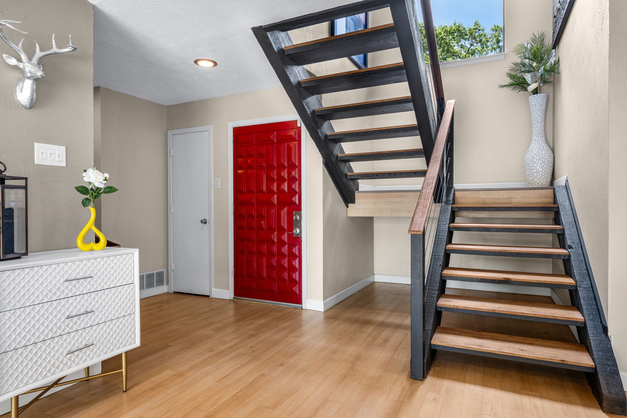 1205 Wiltshire Drive