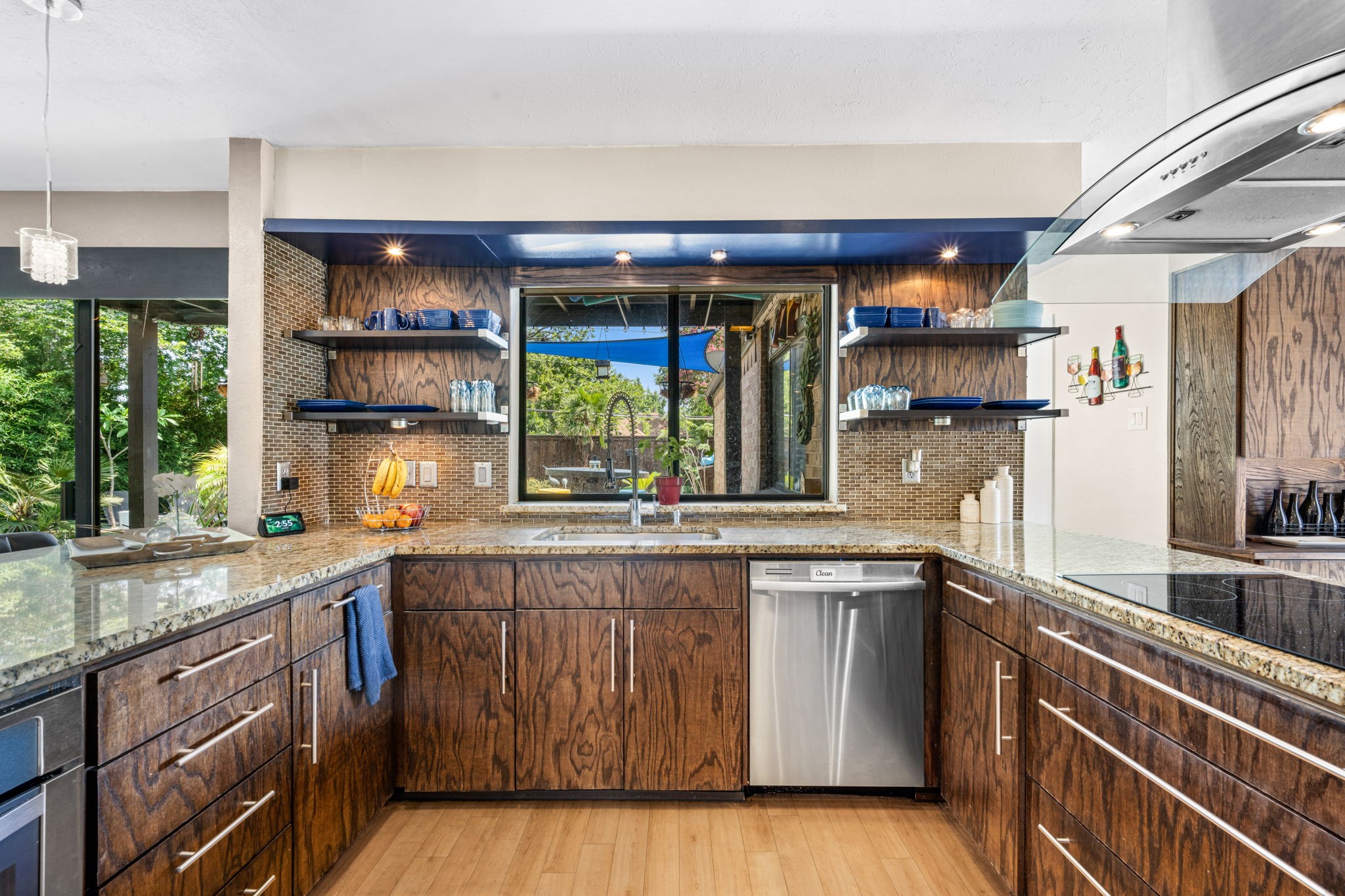 1205 Wiltshire Drive