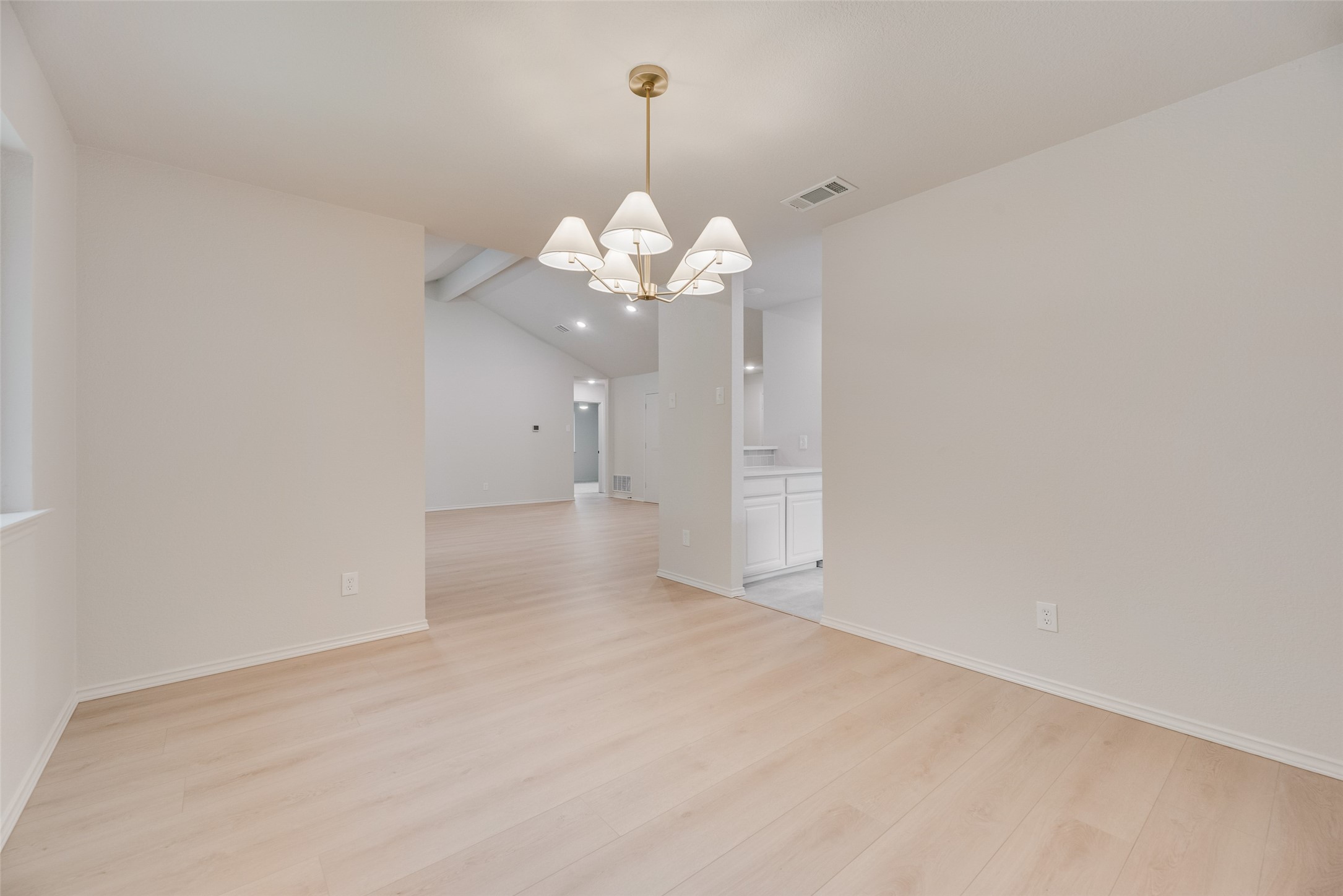 5048 Hollow Ridge Road