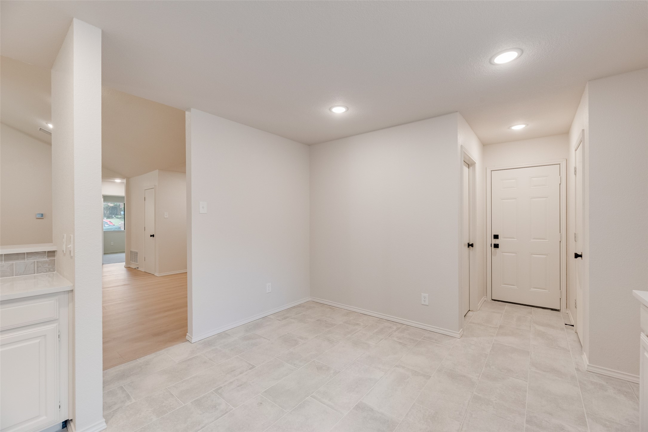 5048 Hollow Ridge Road