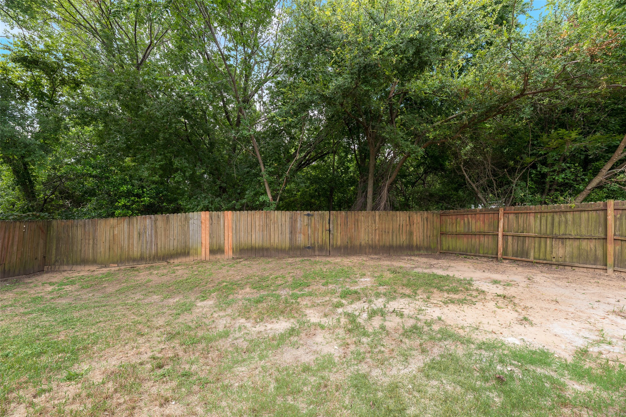 5048 Hollow Ridge Road