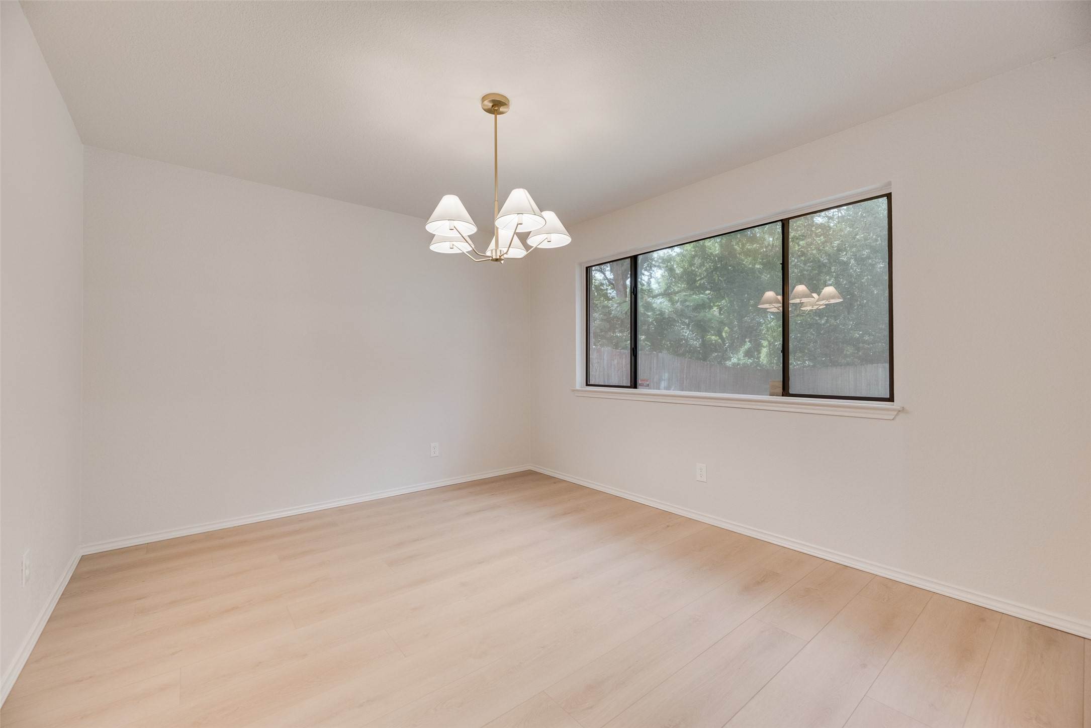 5048 Hollow Ridge Road