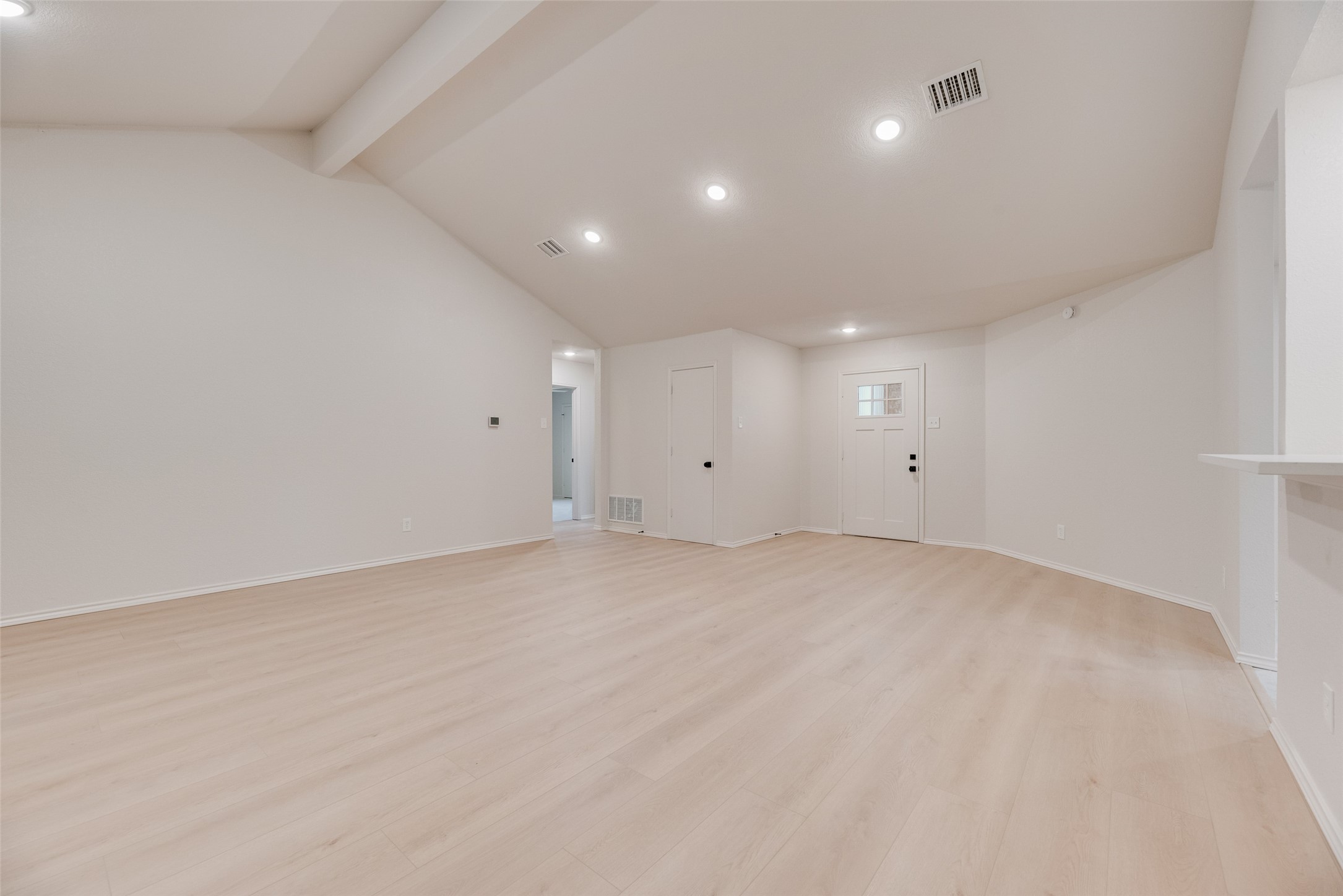 5048 Hollow Ridge Road