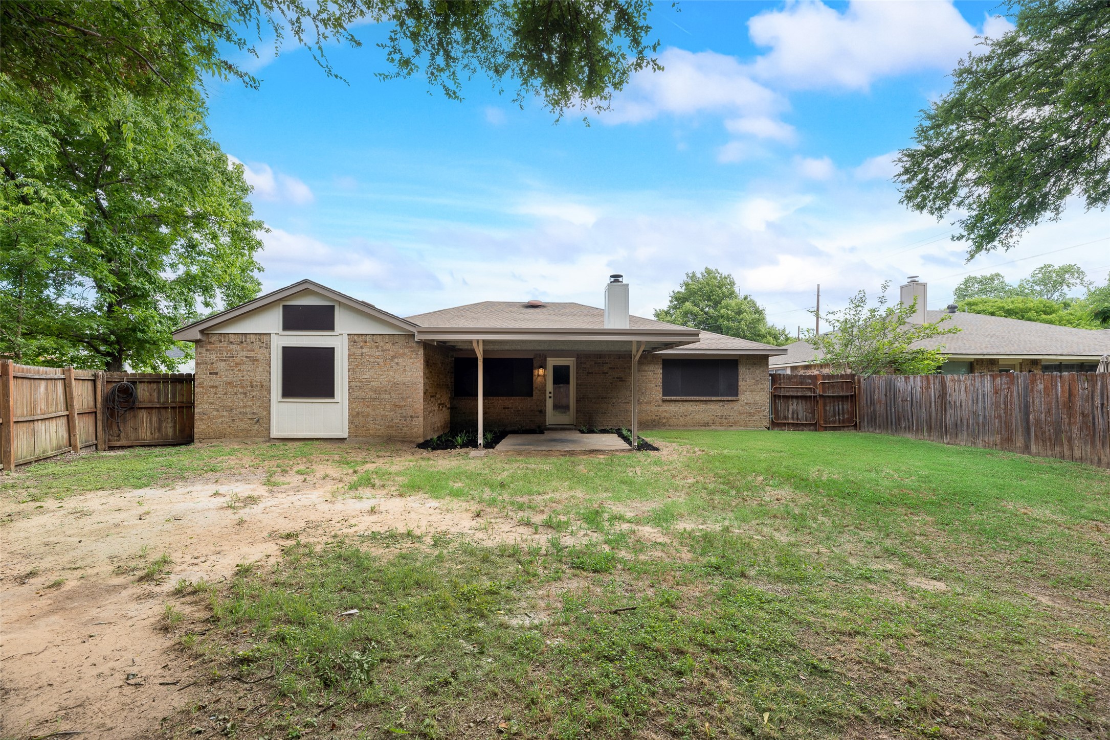 5048 Hollow Ridge Road