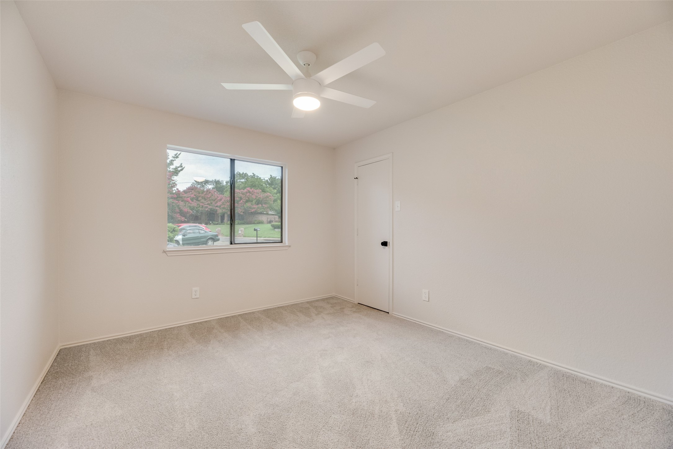 5048 Hollow Ridge Road