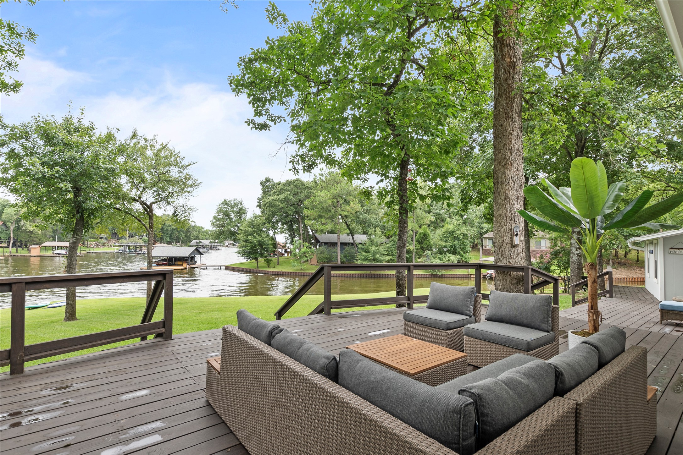 2113 Dogwood Loop