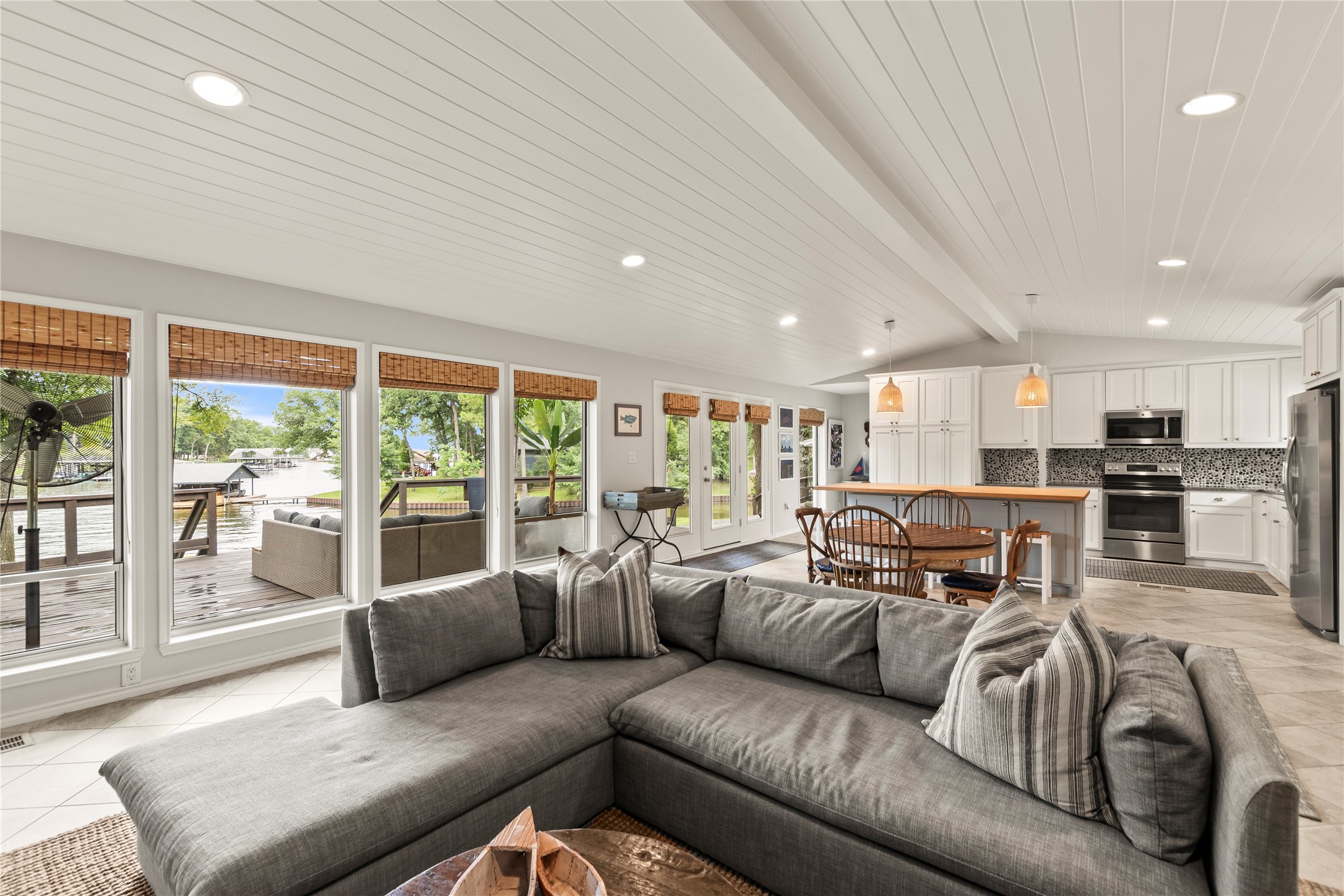2113 Dogwood Loop