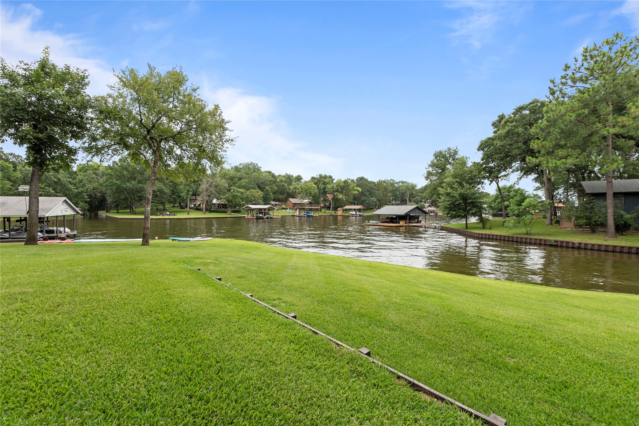 2113 Dogwood Loop
