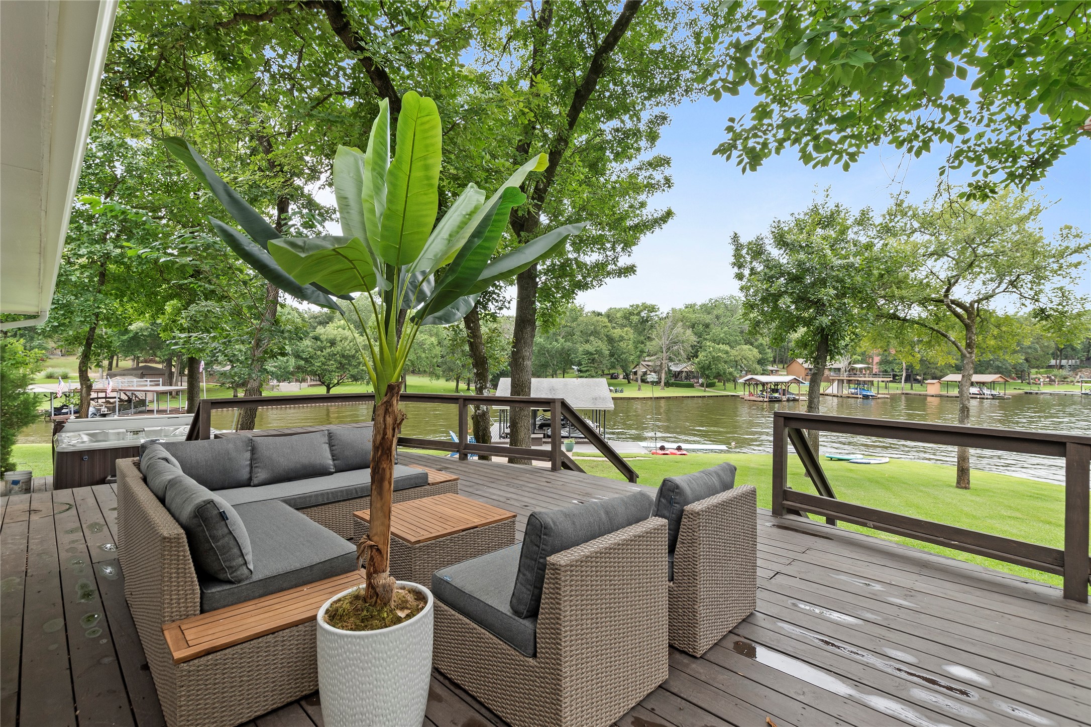 2113 Dogwood Loop