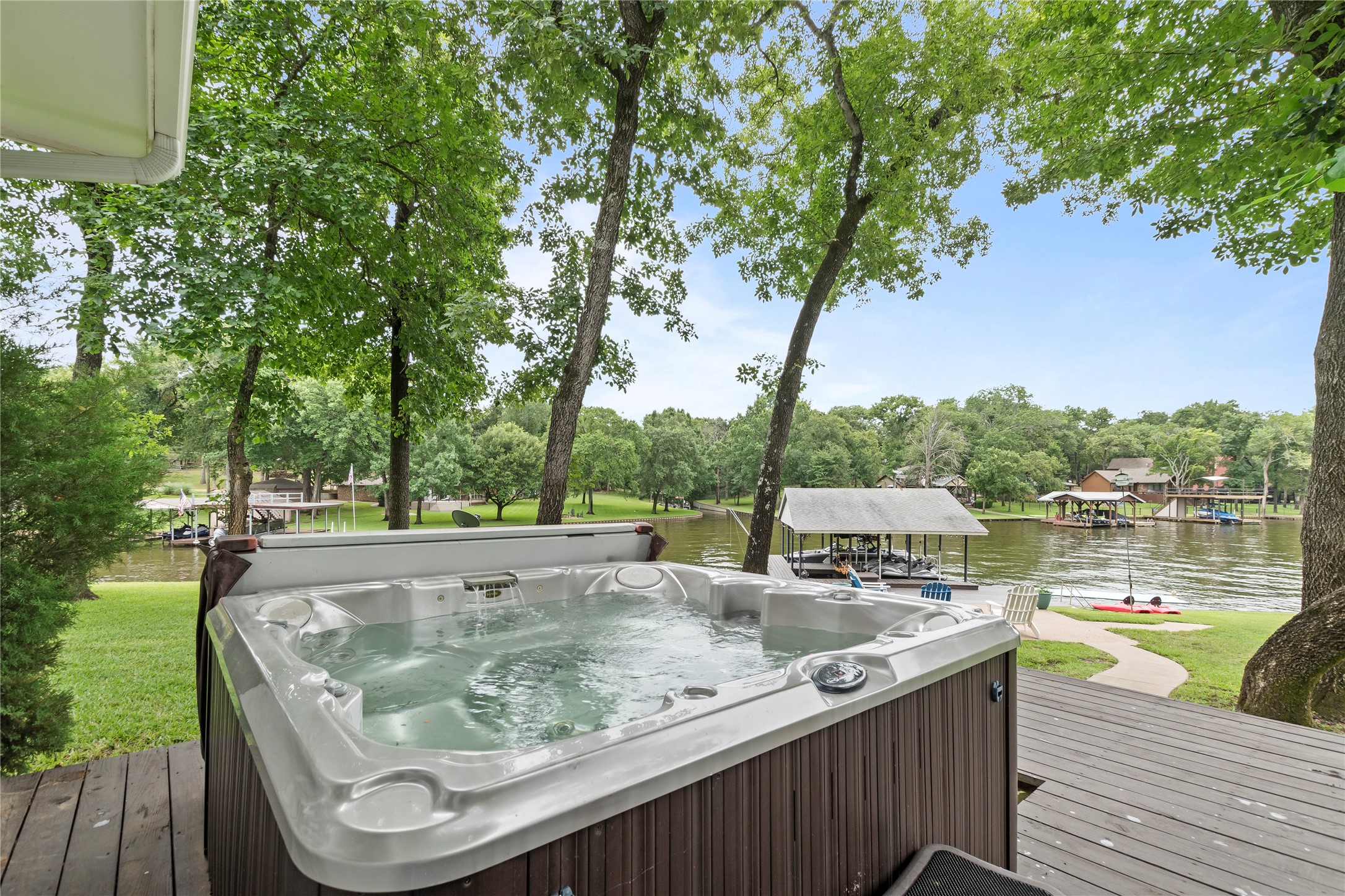 2113 Dogwood Loop
