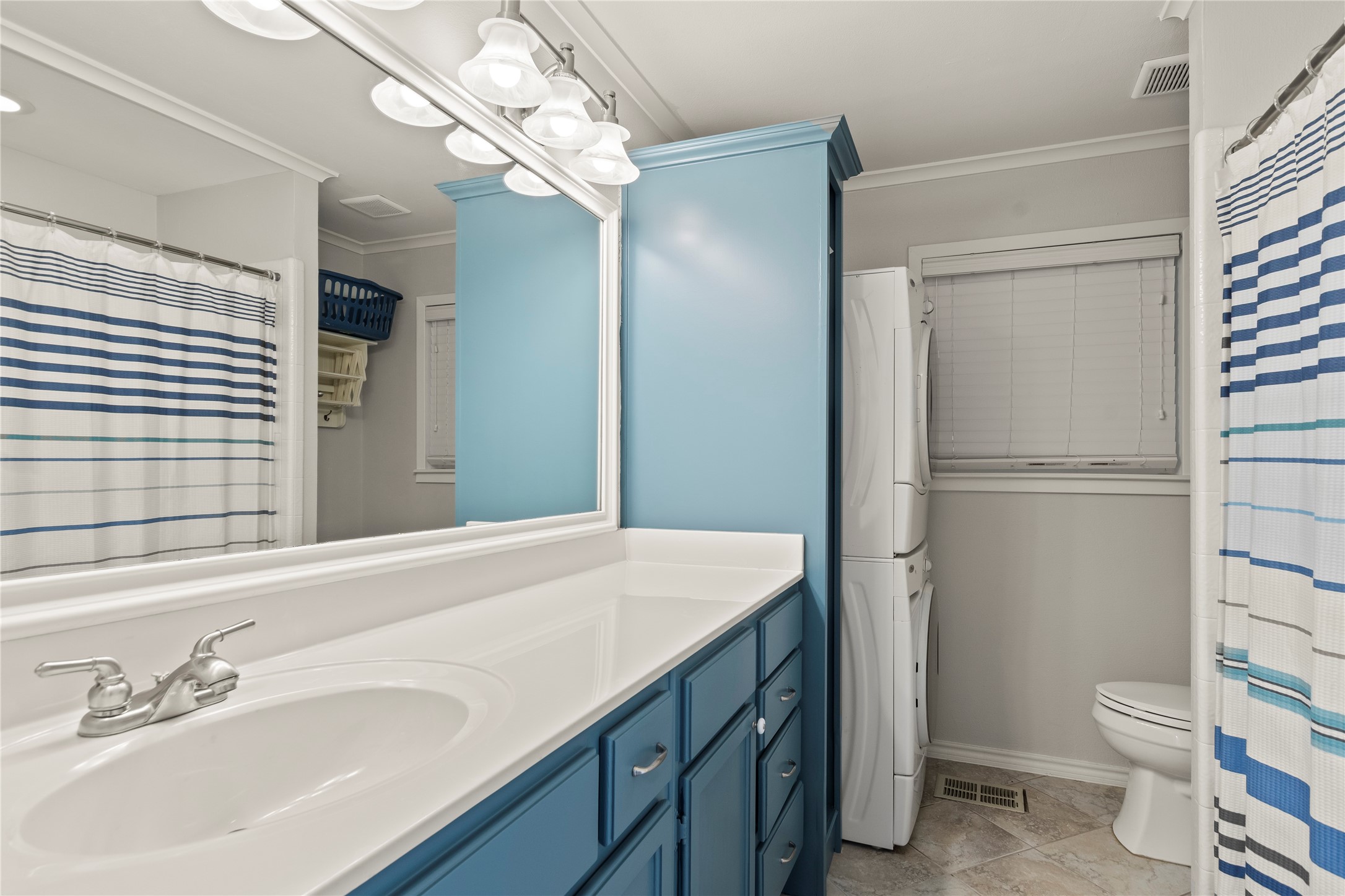 2113 Dogwood Loop