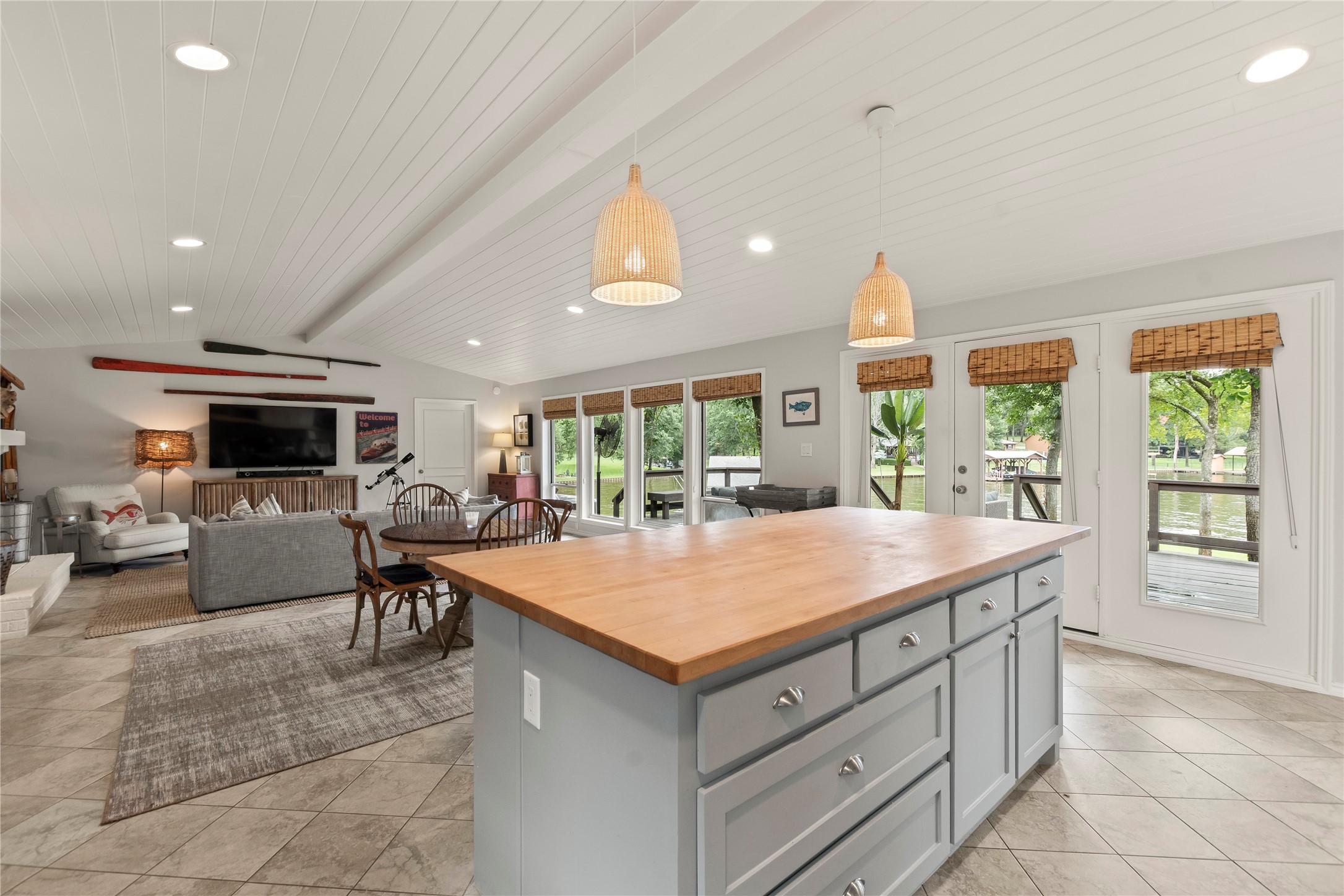 2113 Dogwood Loop