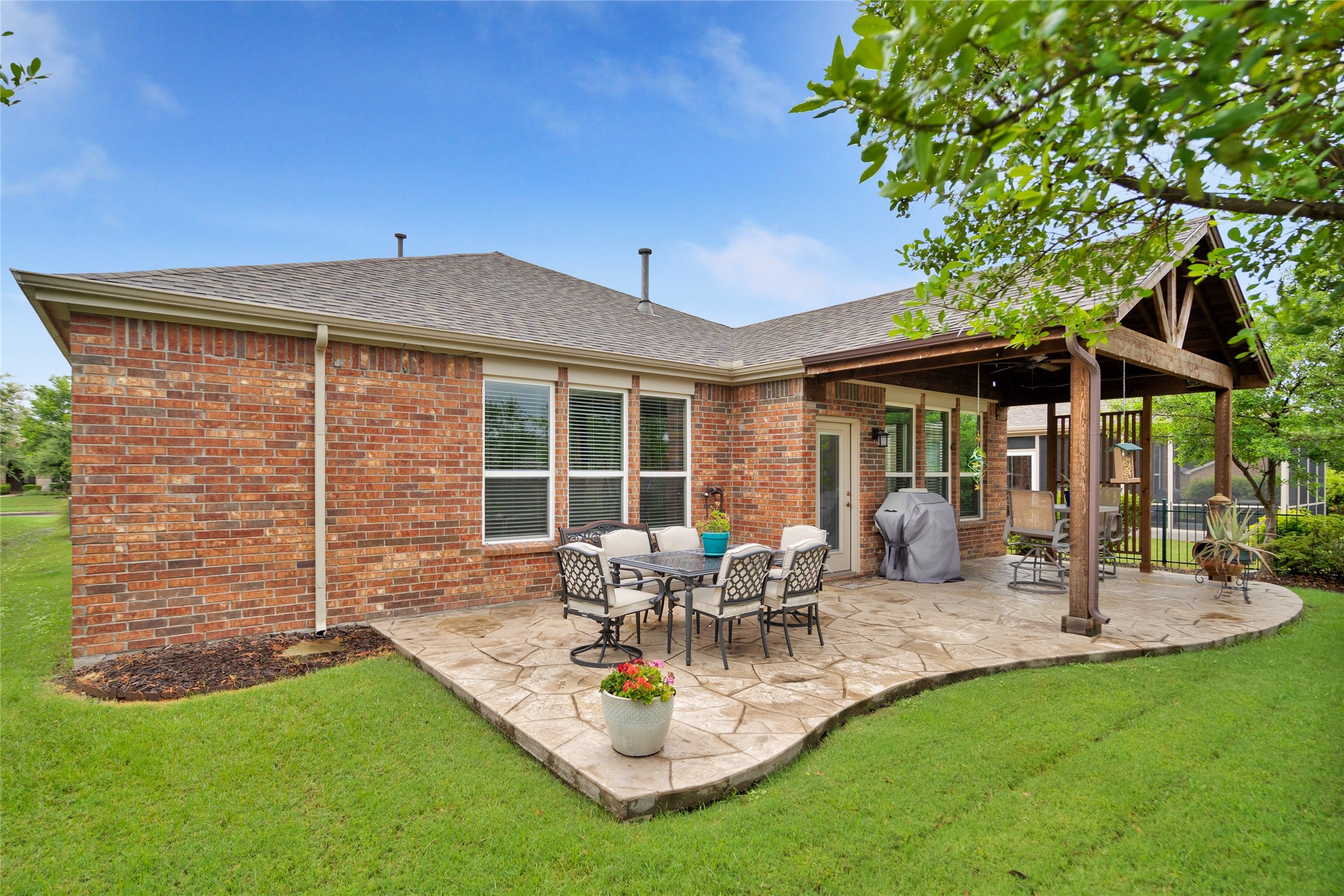 3246 Castaway Lane