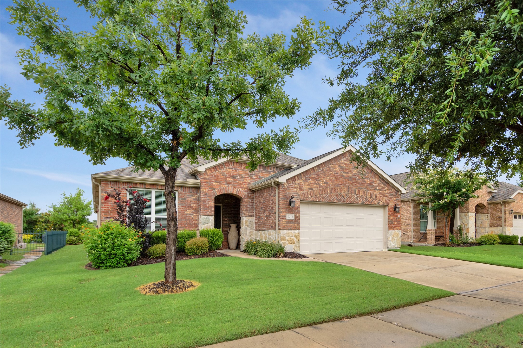 3246 Castaway Lane