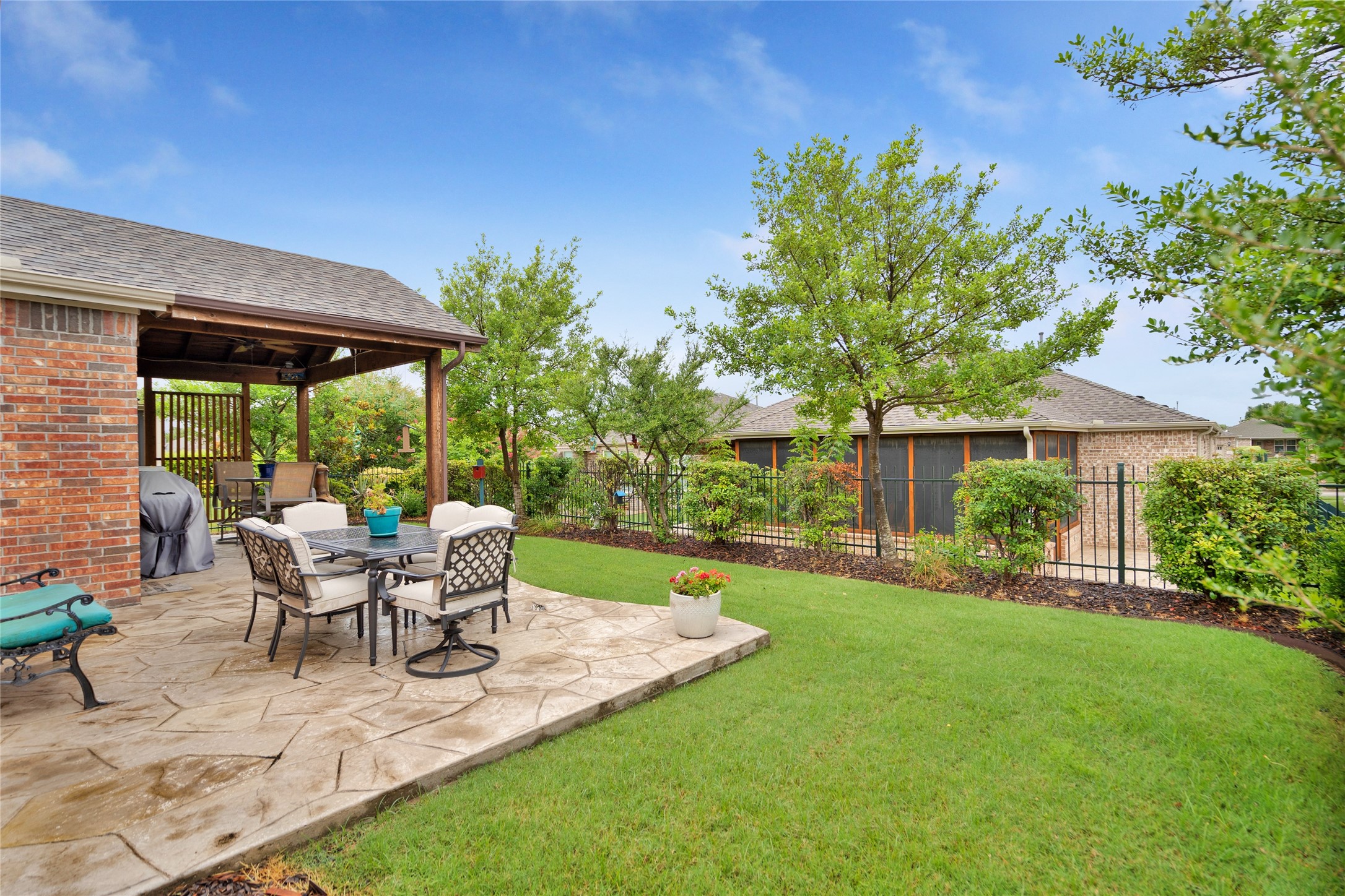 3246 Castaway Lane