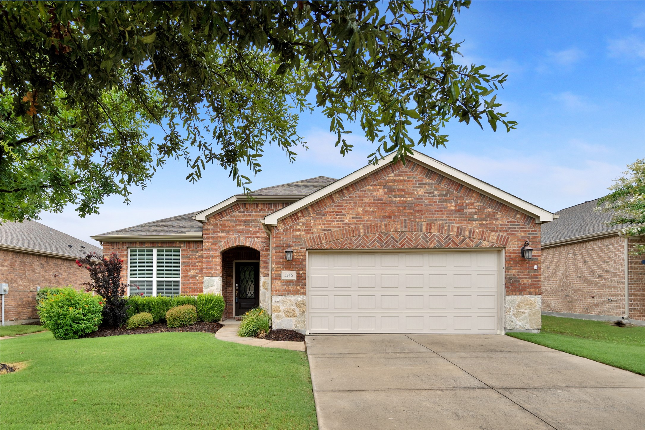 3246 Castaway Lane