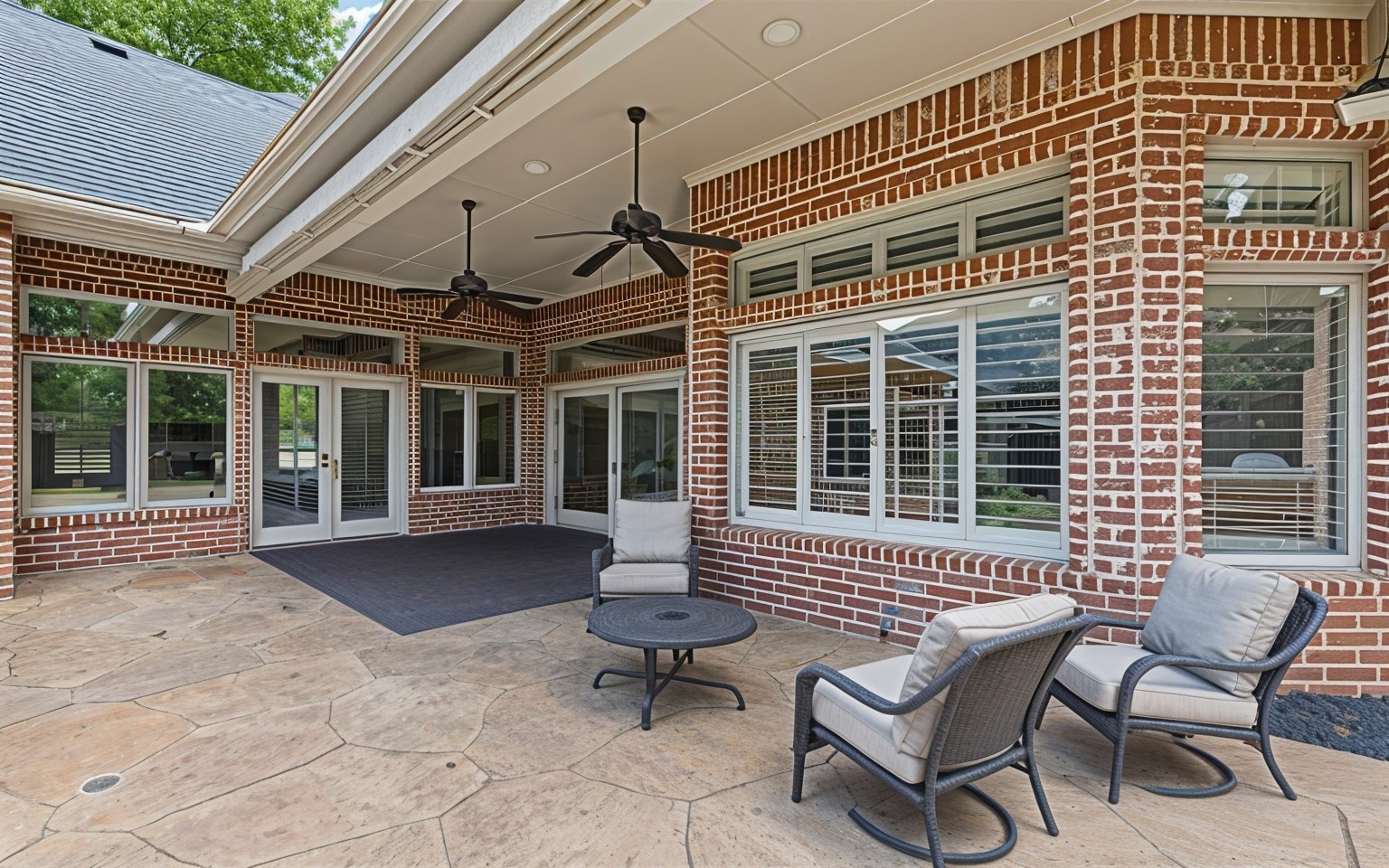 6207 Walnut Hill Lane
