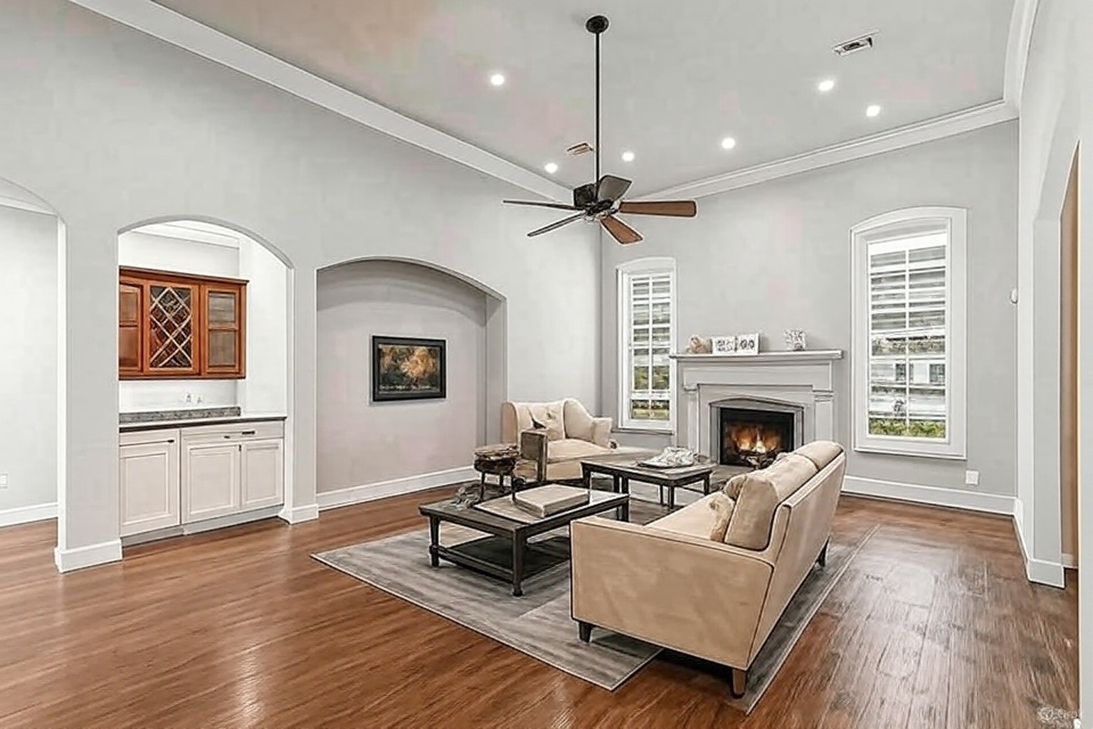 6207 Walnut Hill Lane