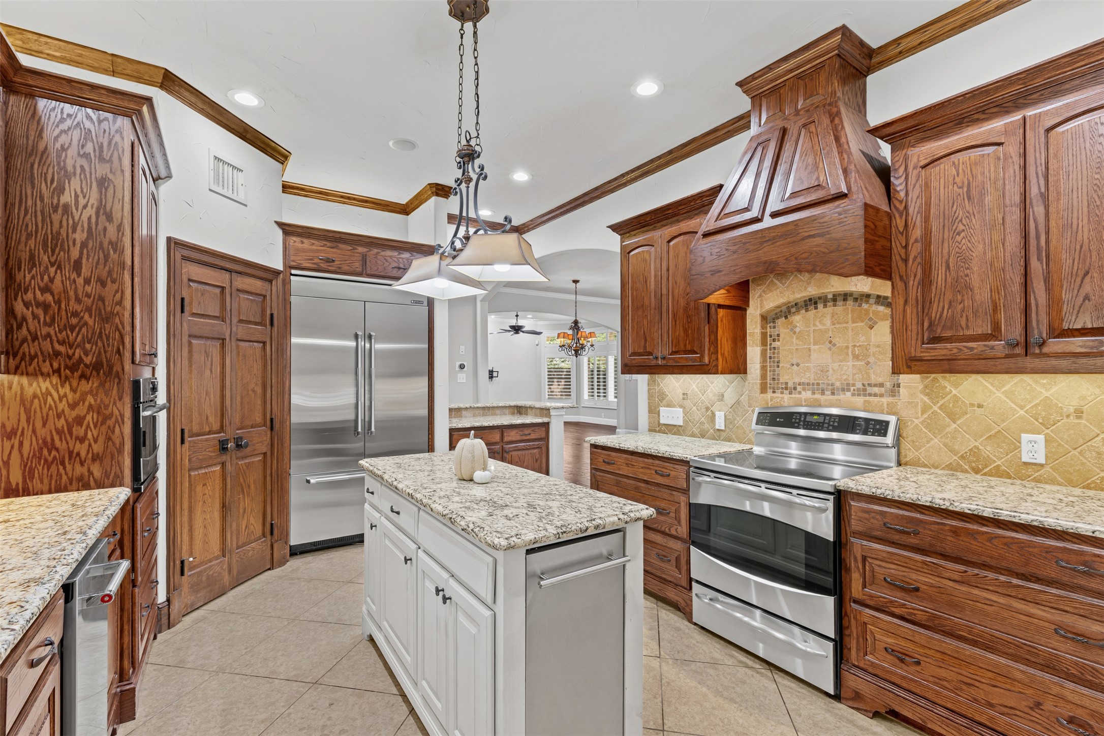 6207 Walnut Hill Lane