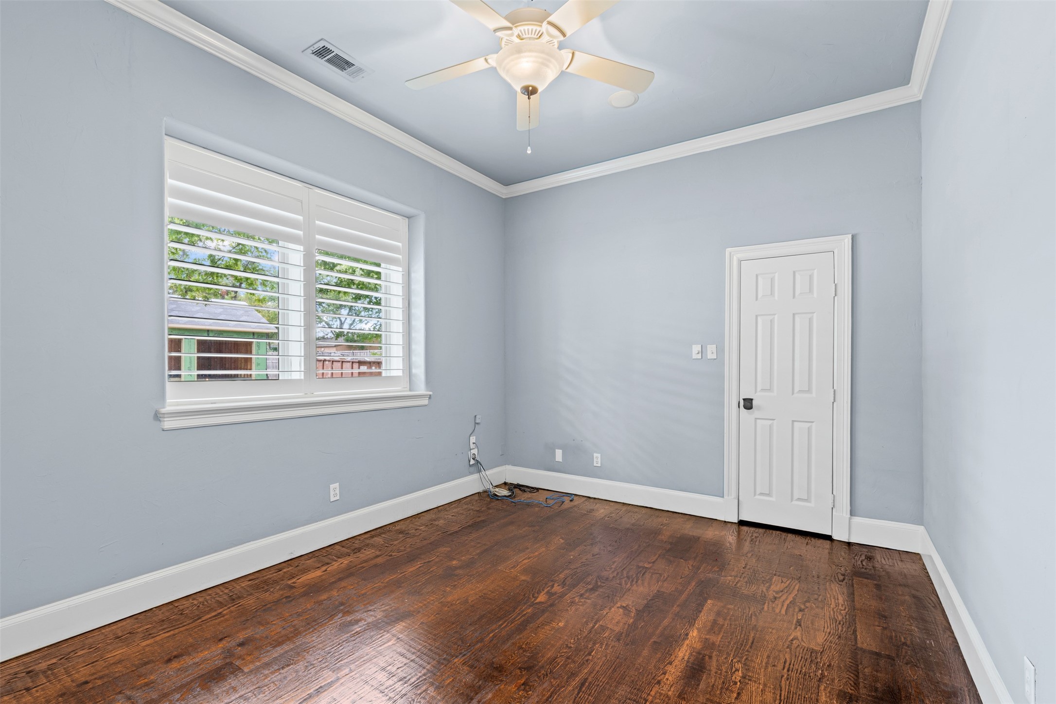 6207 Walnut Hill Lane